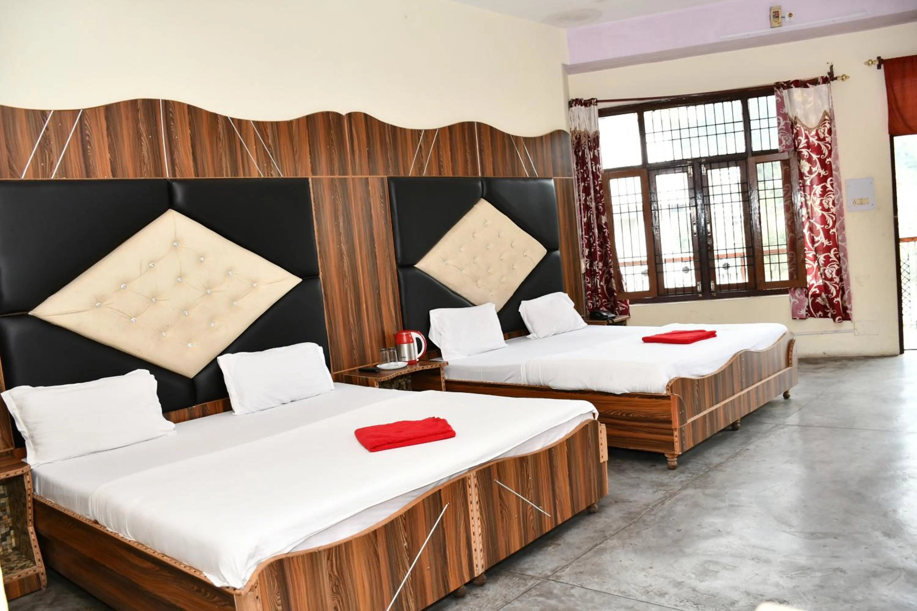 Bed in HOTEL HIMALYAN PARADISE