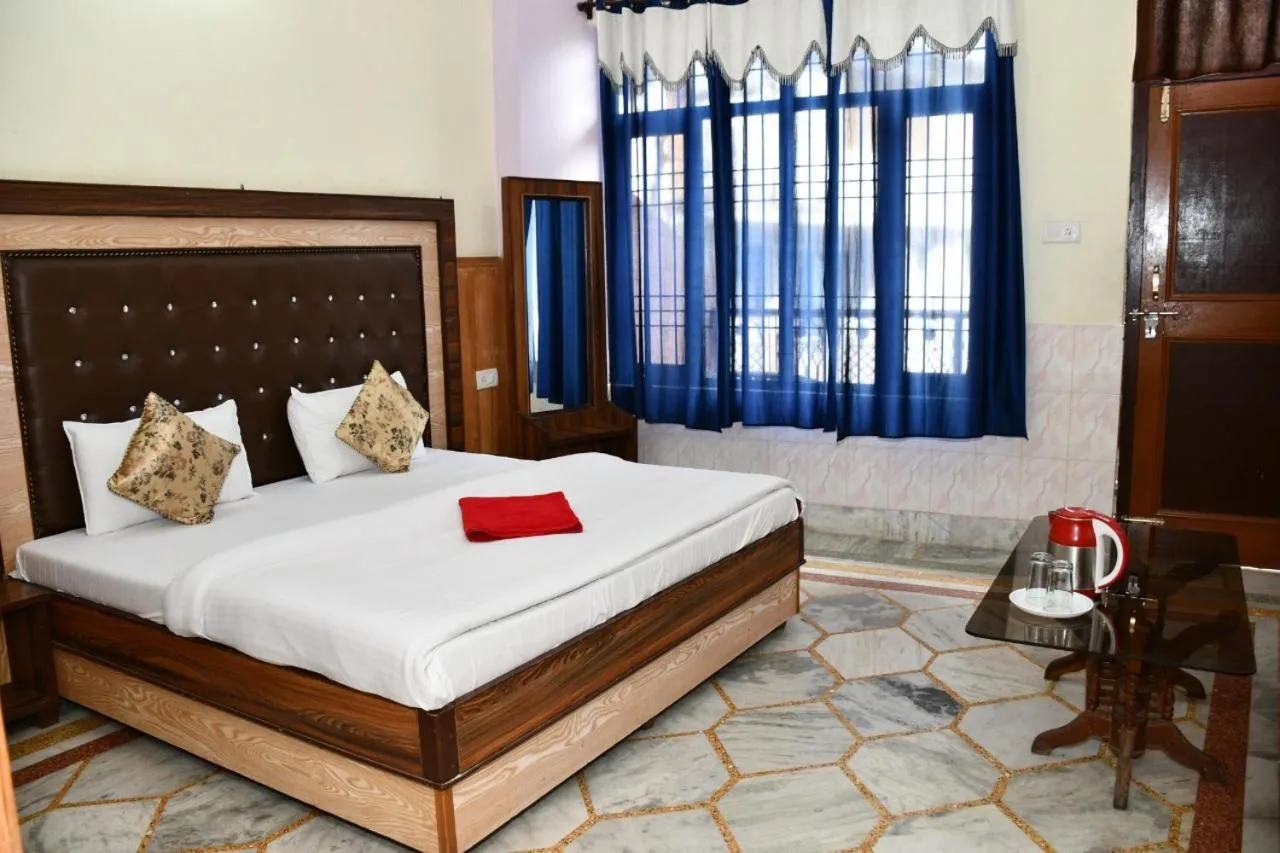 Bed in HOTEL HIMALYAN PARADISE