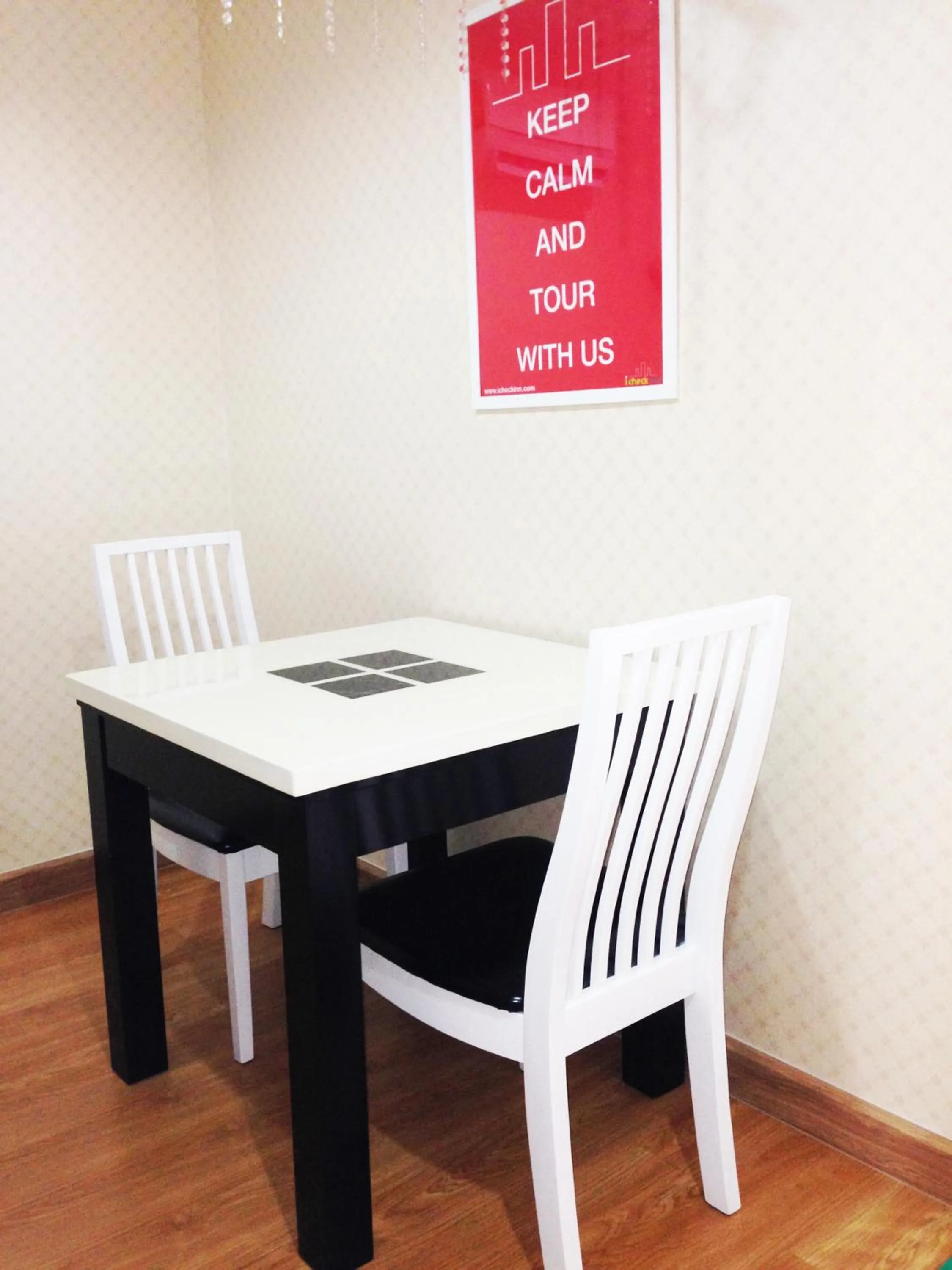 Dining area in iCheck inn Residences Sathorn