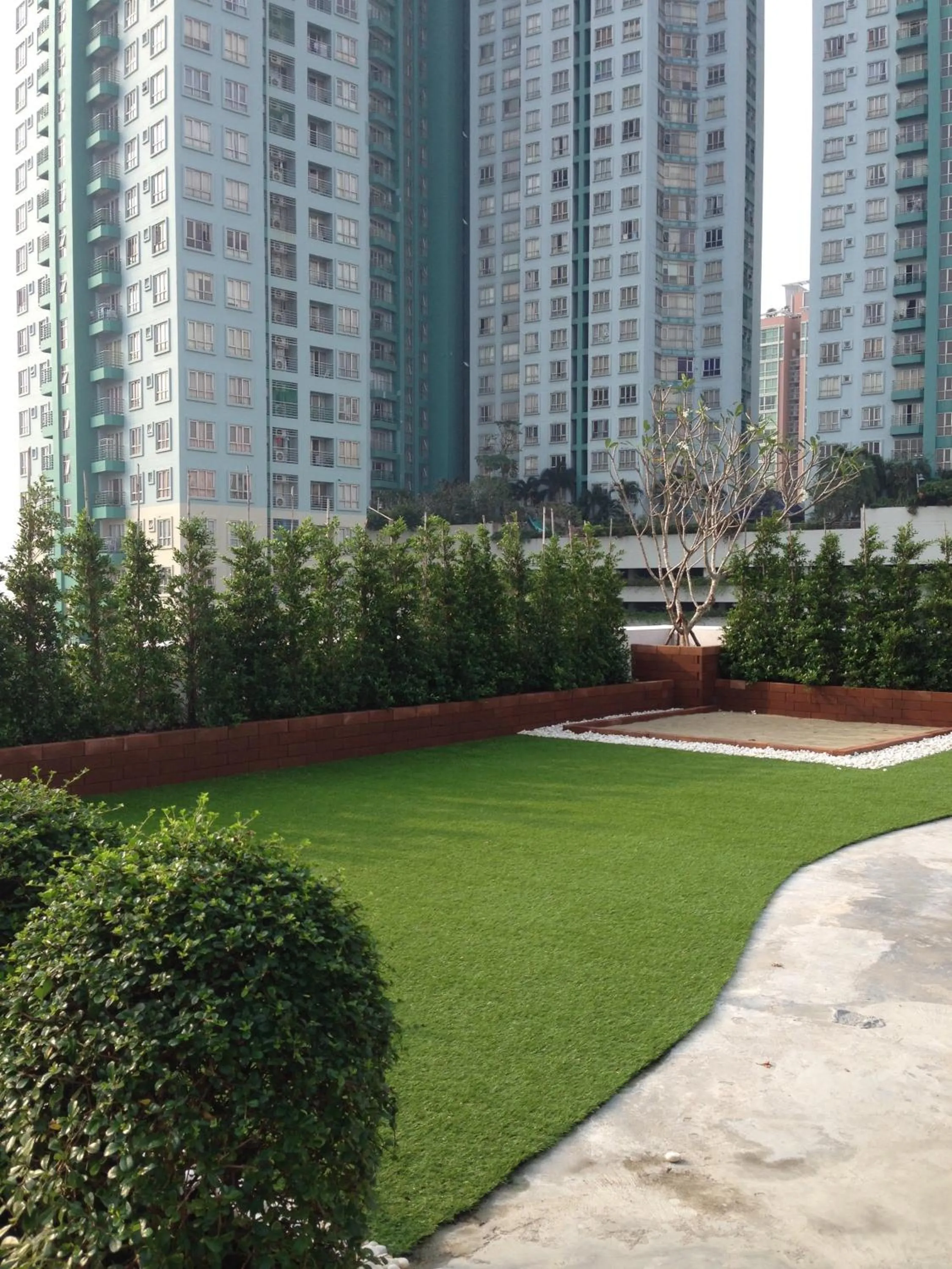 Garden in iCheck inn Residences Sathorn