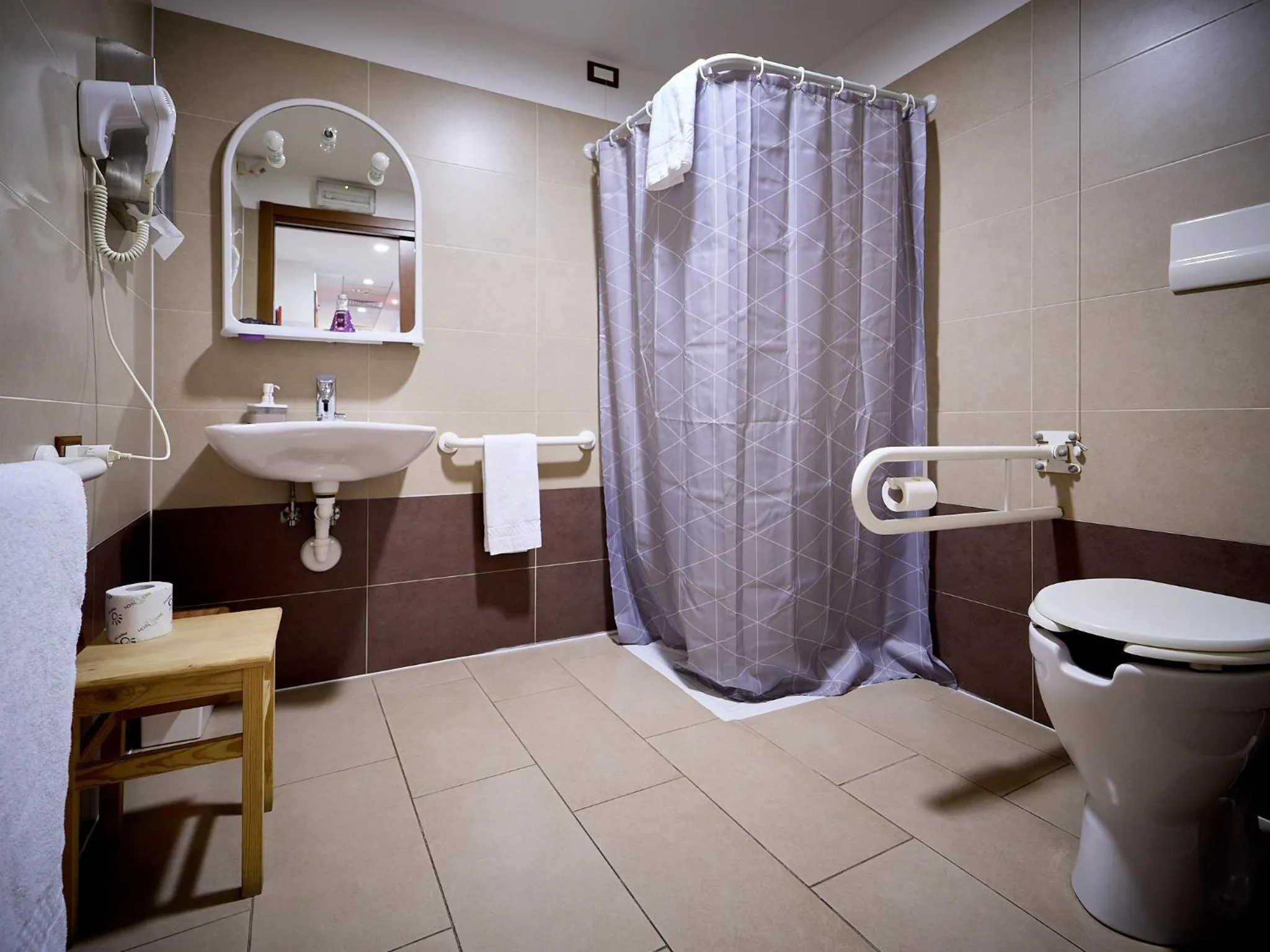 Shower in L'Archetto