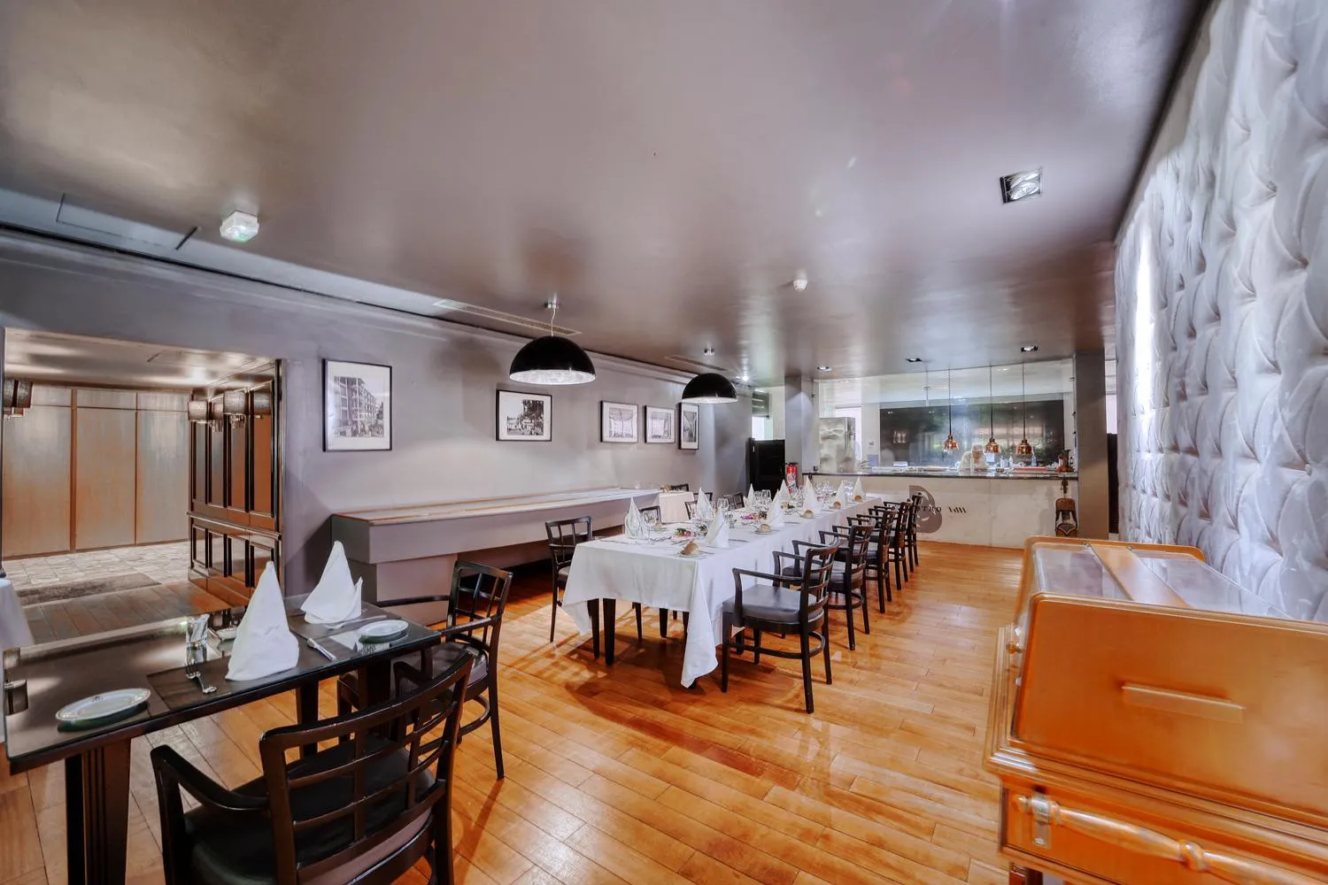 Restaurant/places to eat in AKWA PALACE Douala