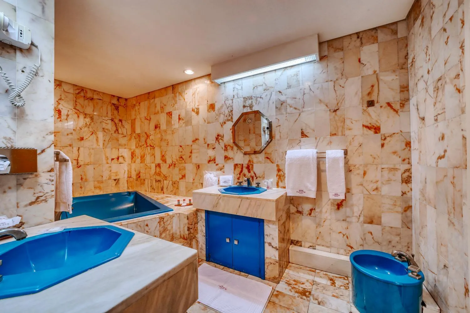 Bathroom in AKWA PALACE Douala