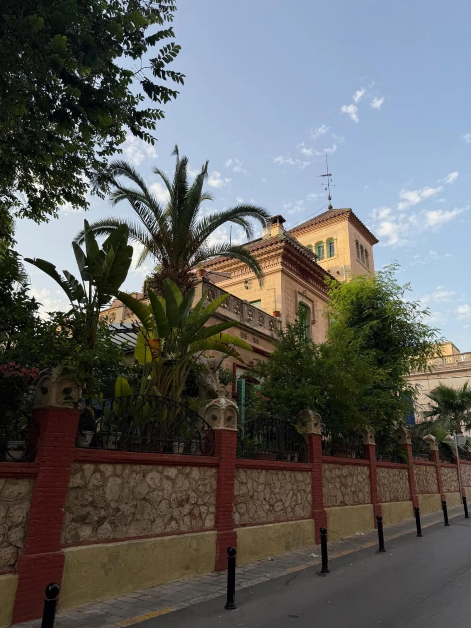 Property building in Sitges Royal Rooms