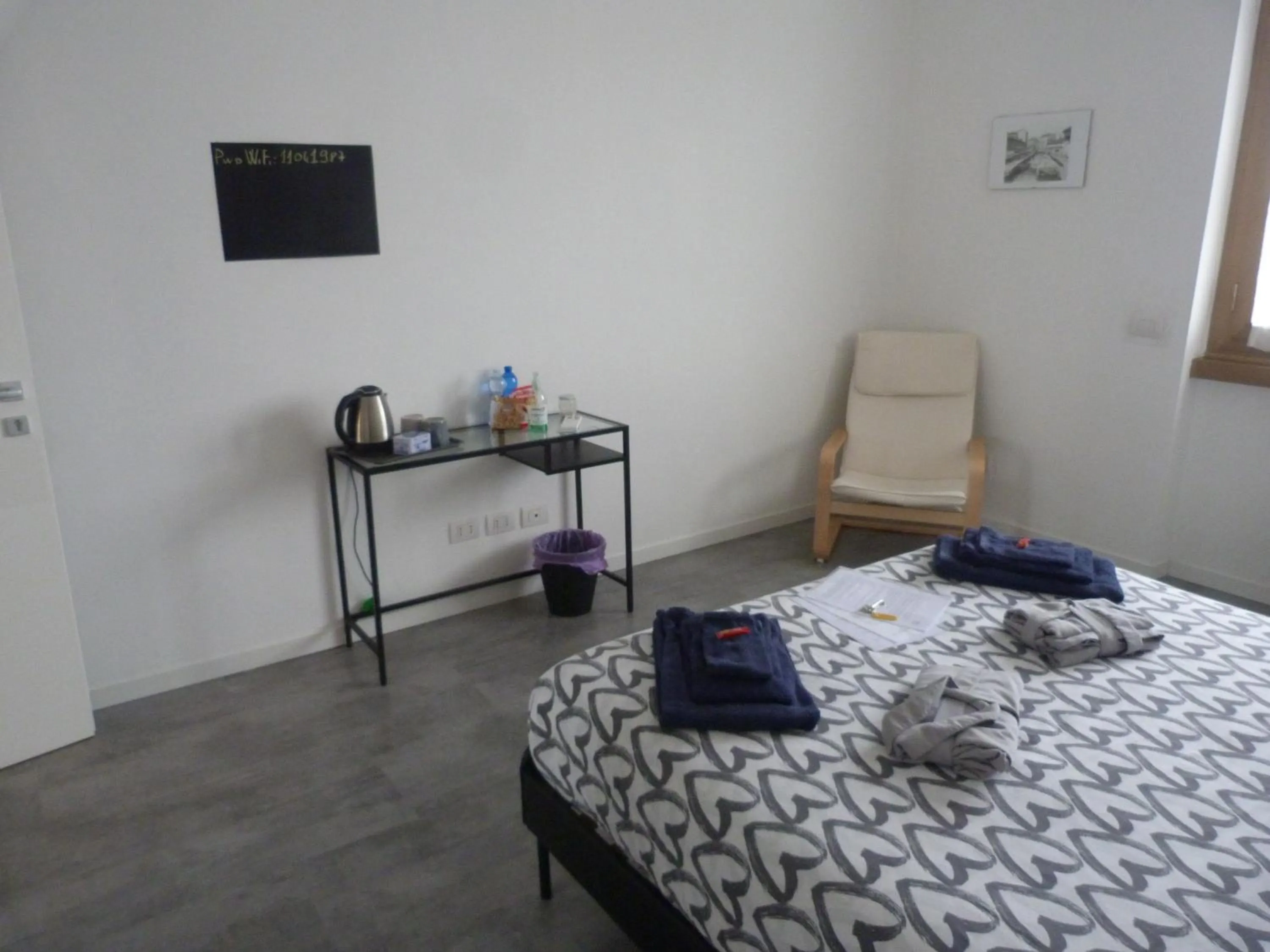 Photo of the whole room, Bed in B&B Giolì