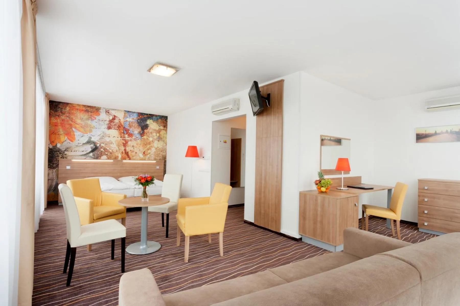 TV and multimedia in Akcent hotel