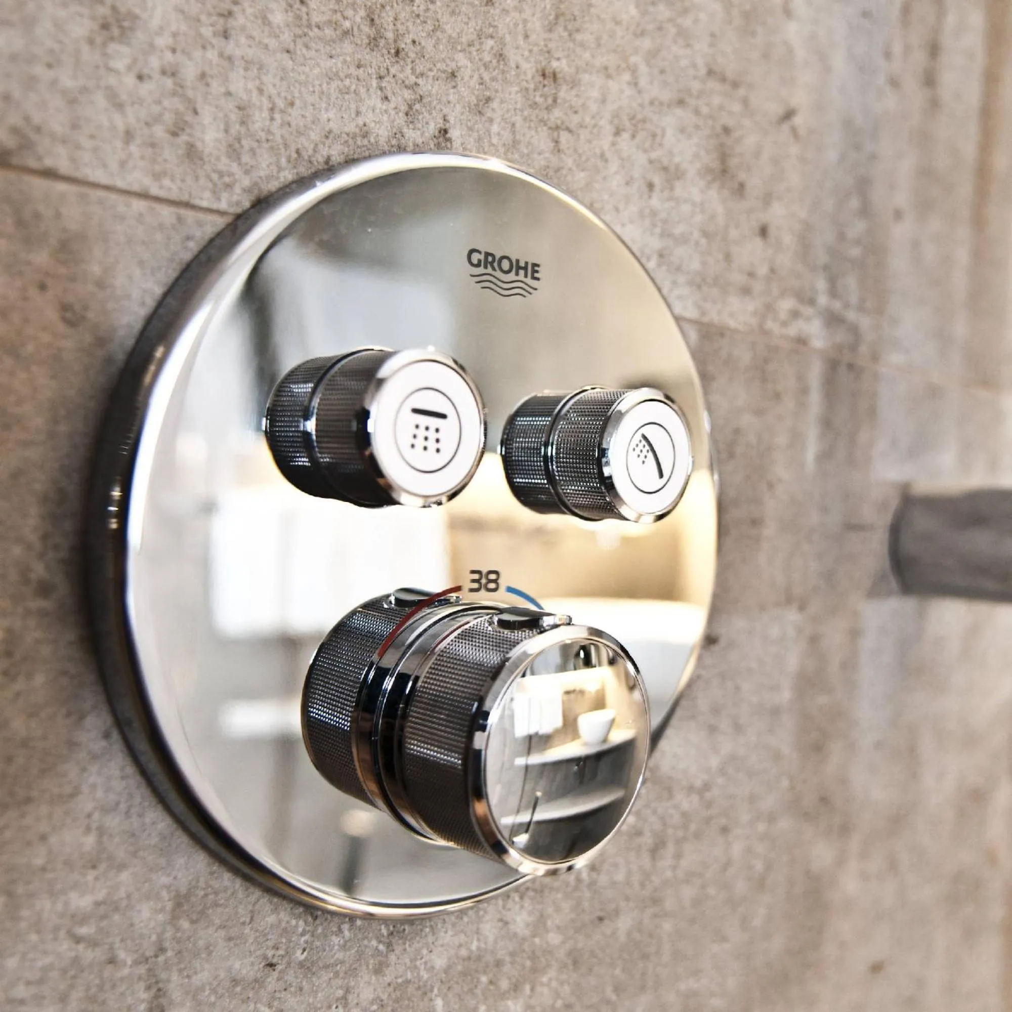 Bathroom in Akcent hotel