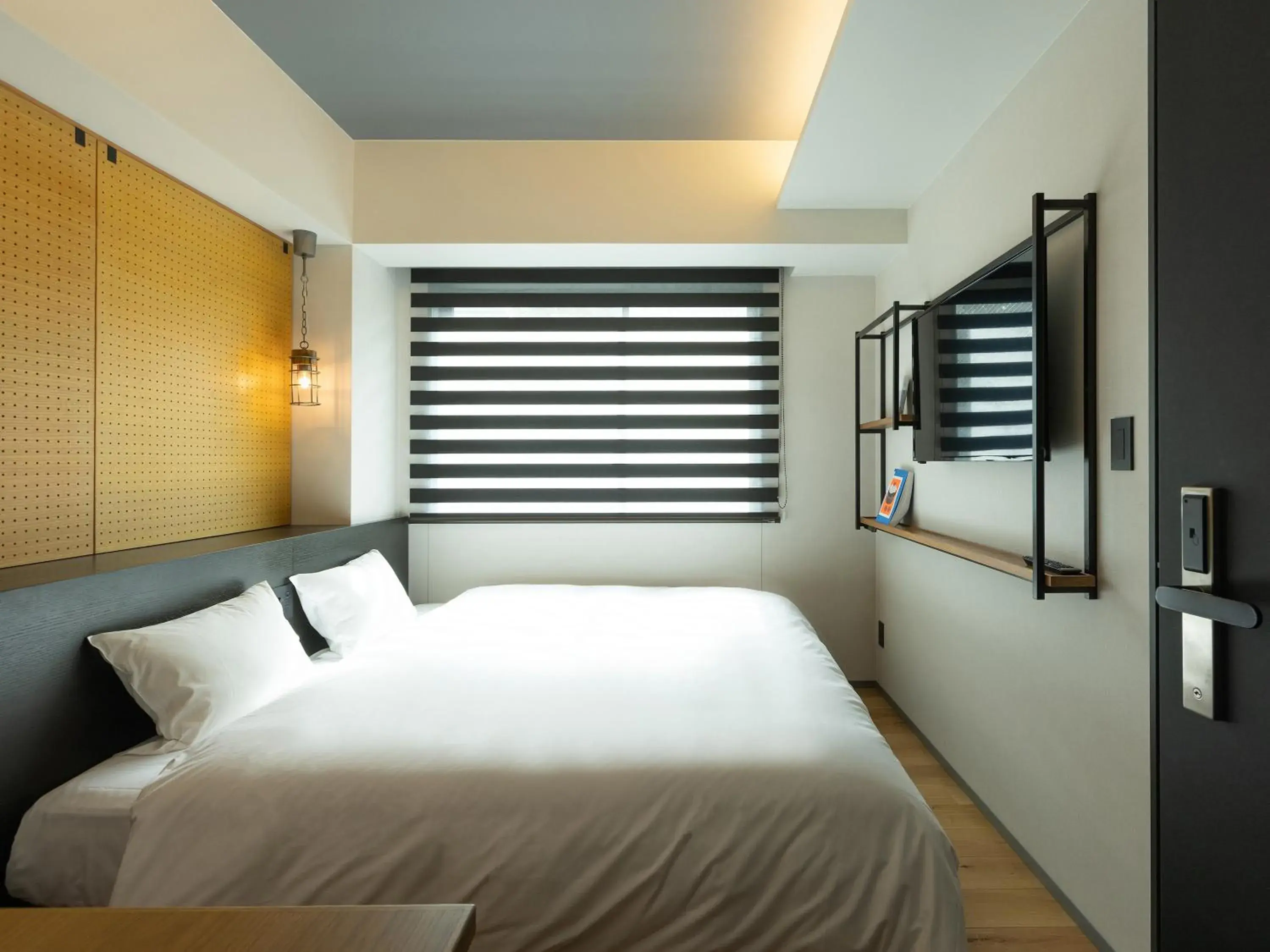 Standard King Room in LAMP LIGHT BOOKS HOTEL fukuoka Standard King Room in LAMP LIGHT BOOKS HOTEL fukuoka