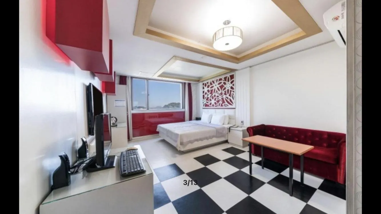 Bed in Yeosu Beach Hotel