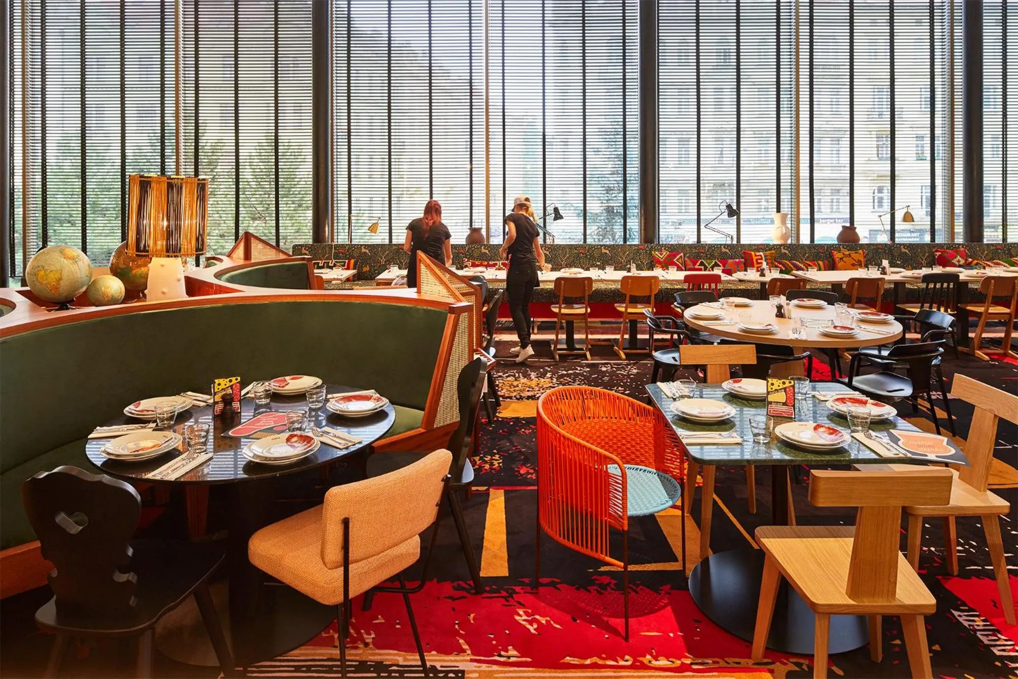 Restaurant/places to eat in Mama Shelter Prague