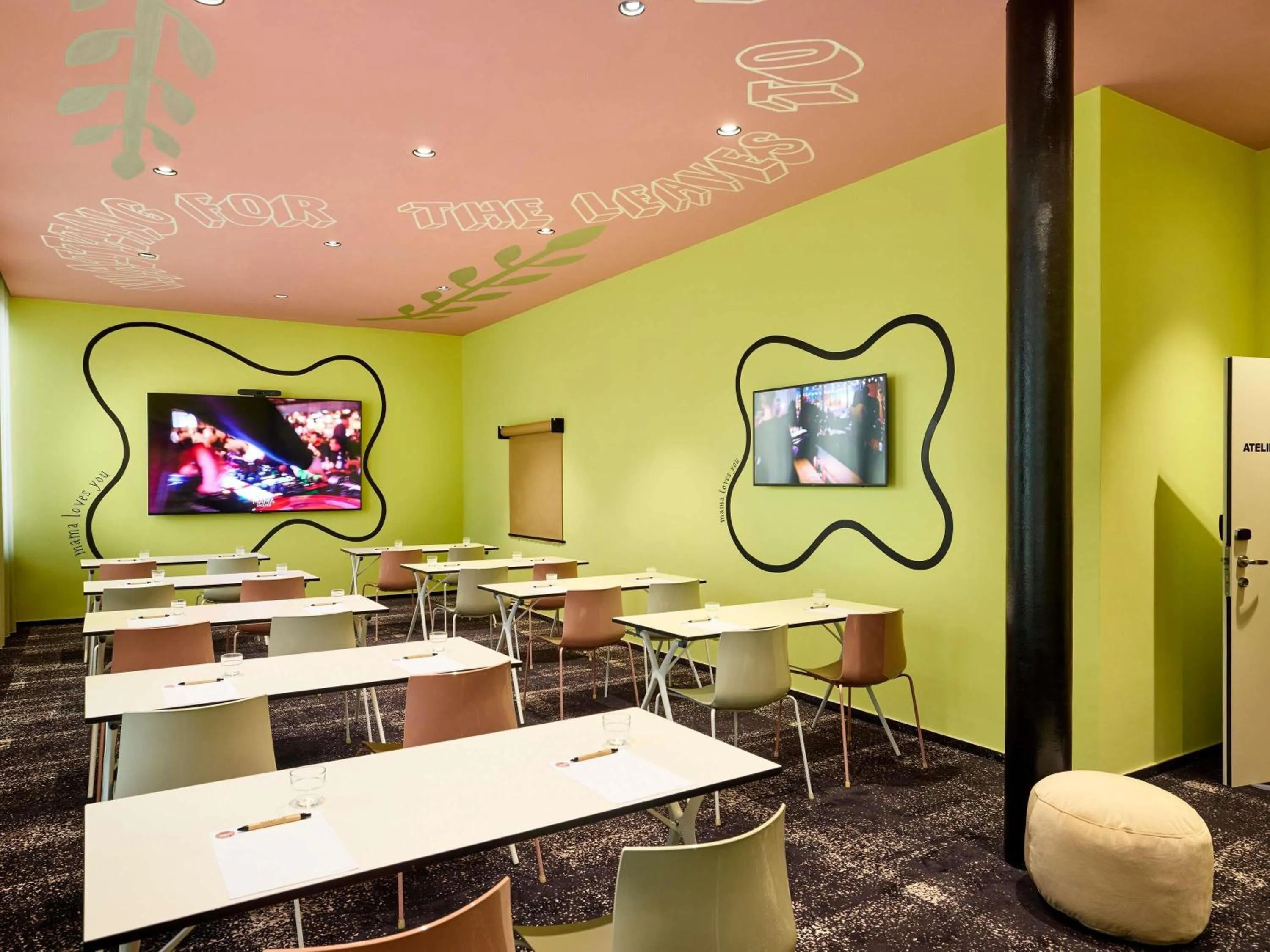 Meeting/conference room in Mama Shelter Prague