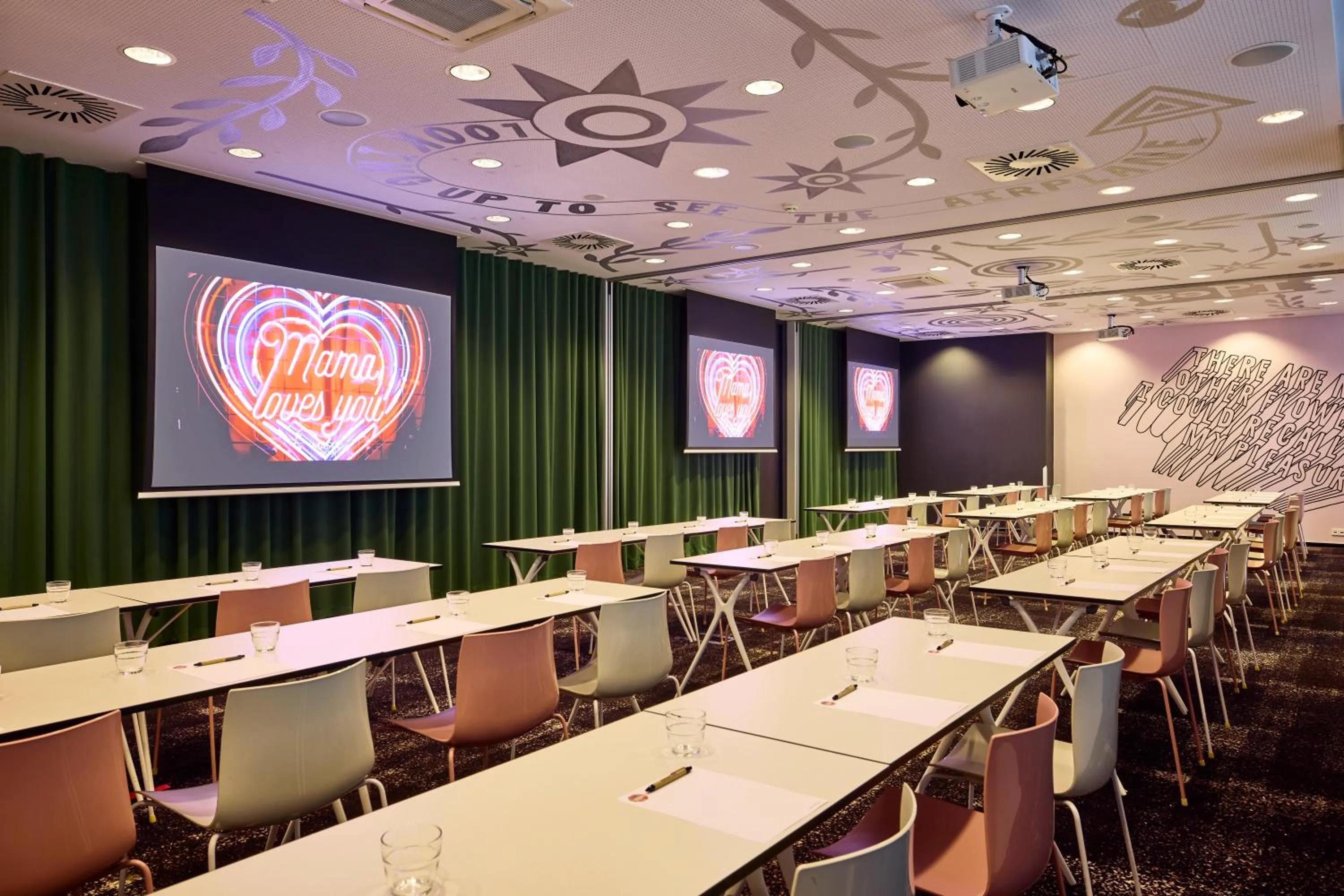 Meeting/conference room in Mama Shelter Prague