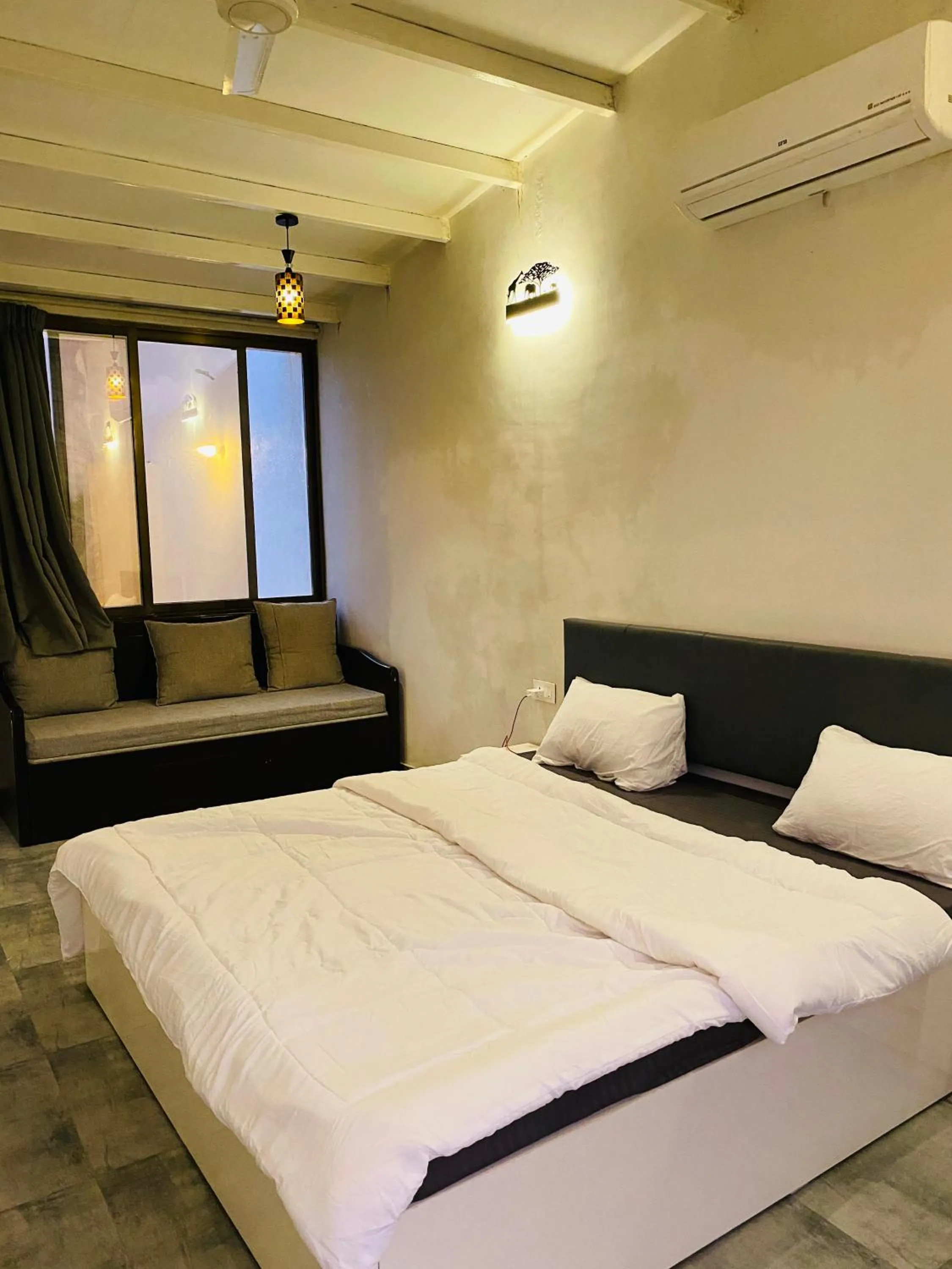 Bedroom, Bed in Mountain N Lake Resort