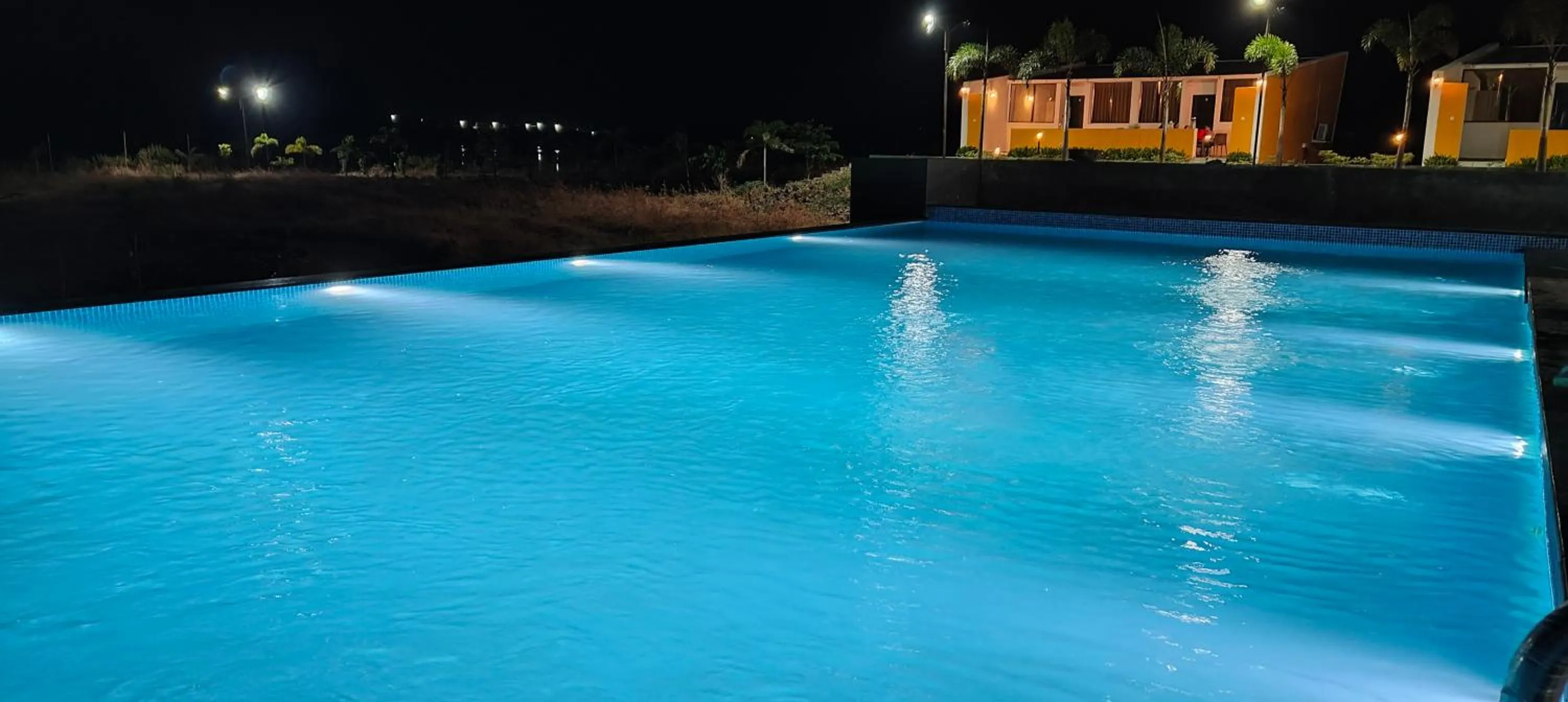 Pool view in Mountain N Lake Resort