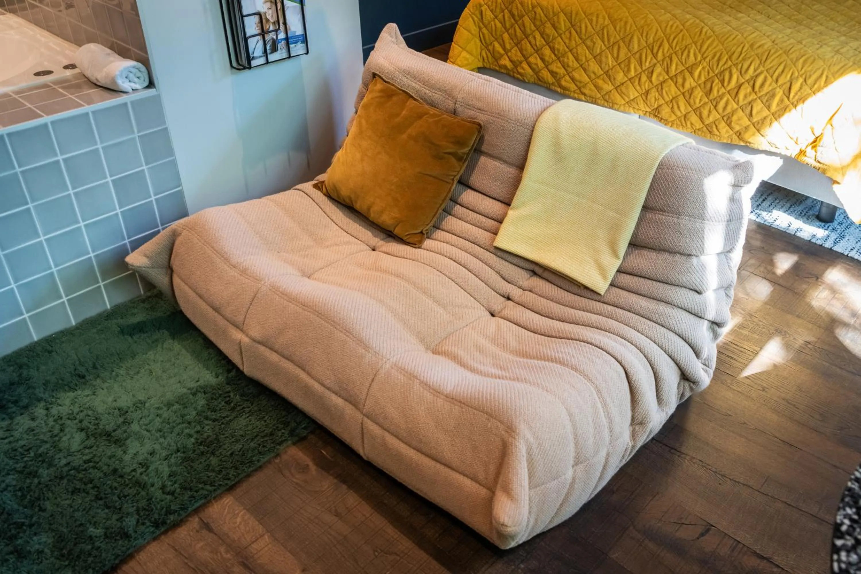 Bed in Luxurious Residence in Vondelpark/Museum District