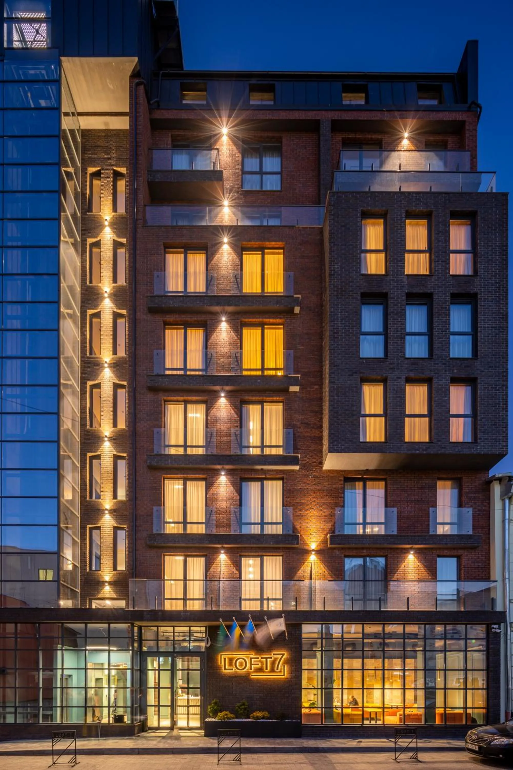 Property building in Loft7