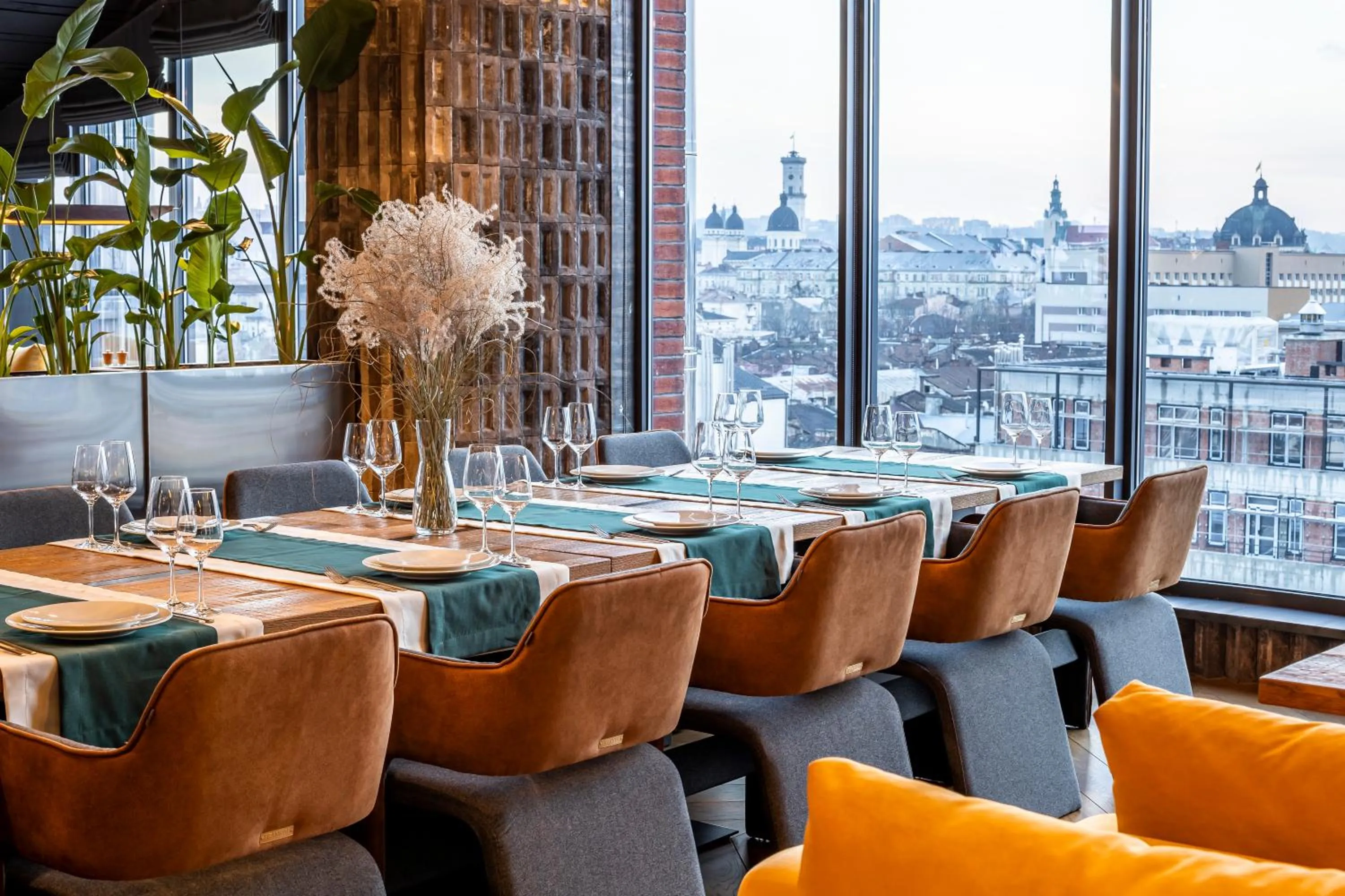 Restaurant/places to eat in Loft7