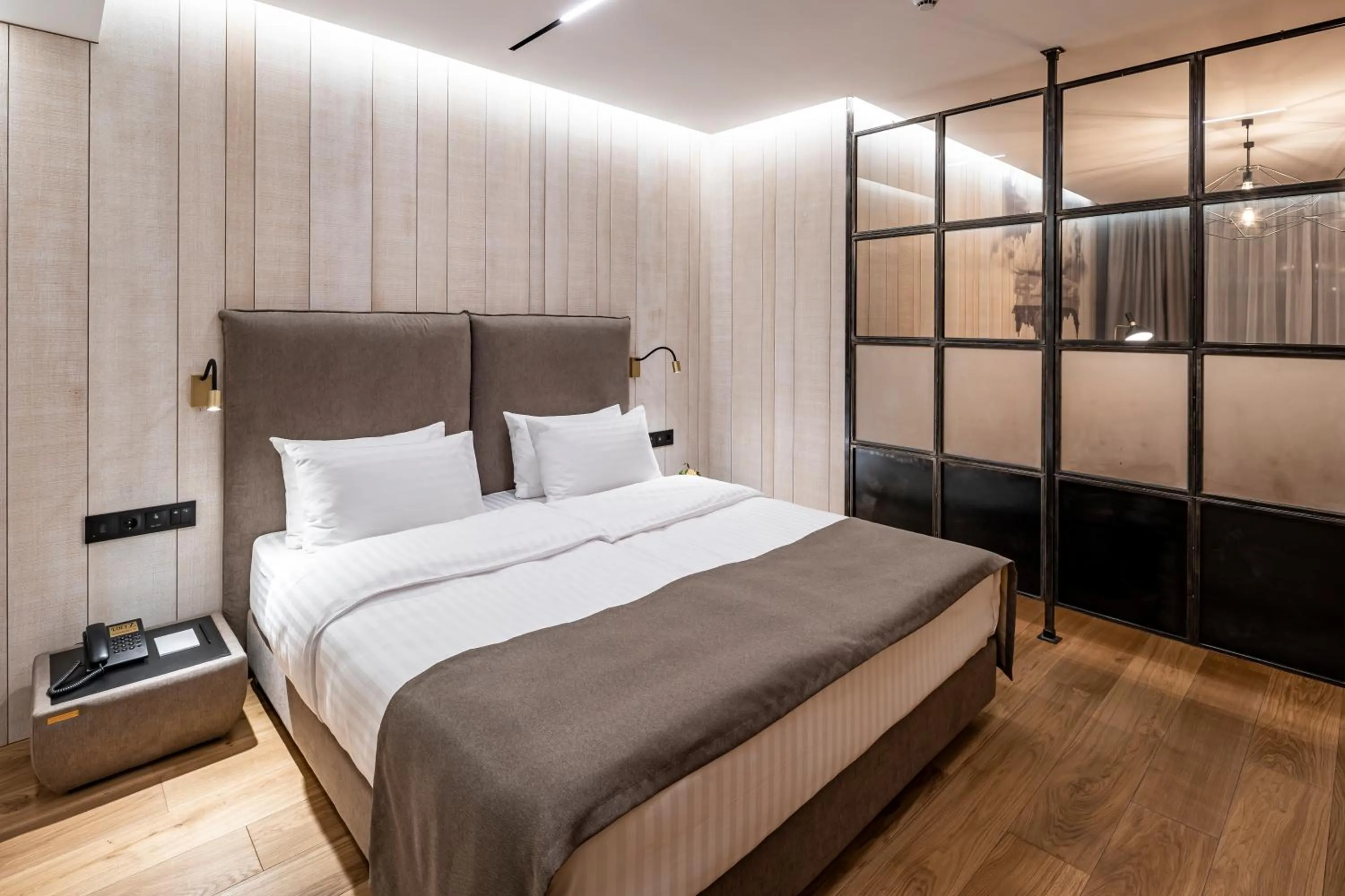 Bedroom, Bed in Loft7