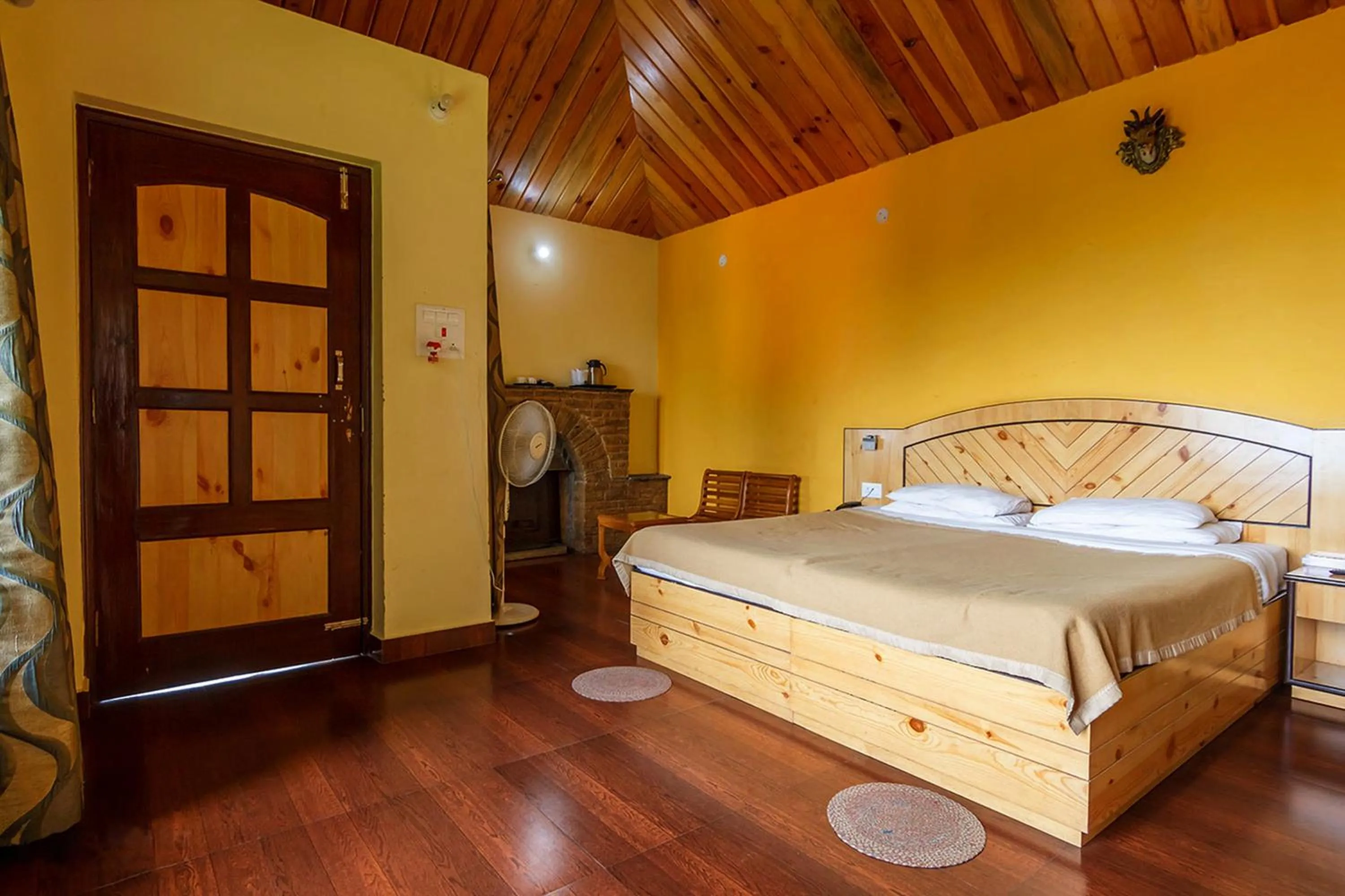 bunk bed, Bed in Himalaya Darshan Resort