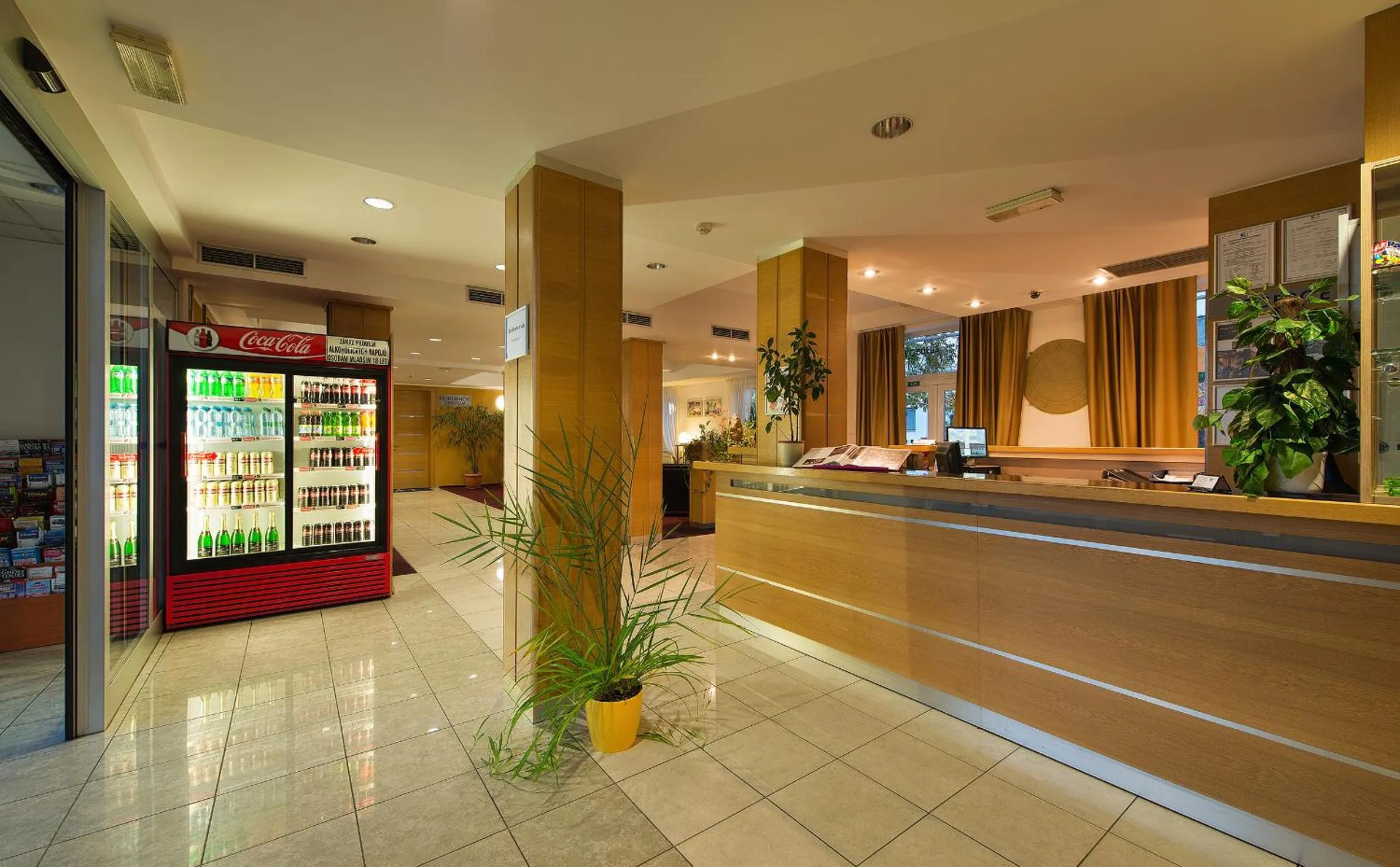 Lobby or reception in EA Hotel Populus