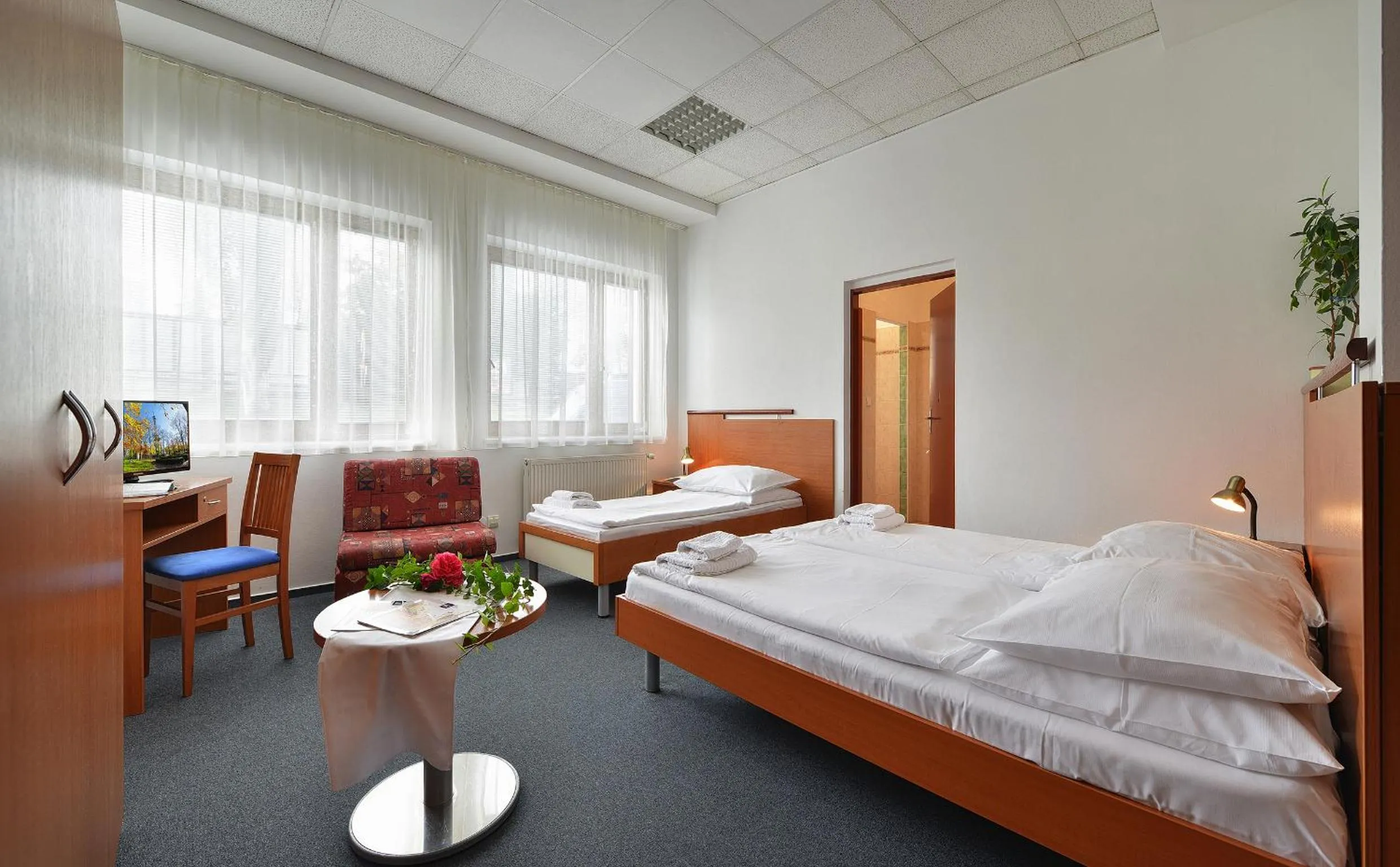 Bedroom, Bed in EA Hotel Populus