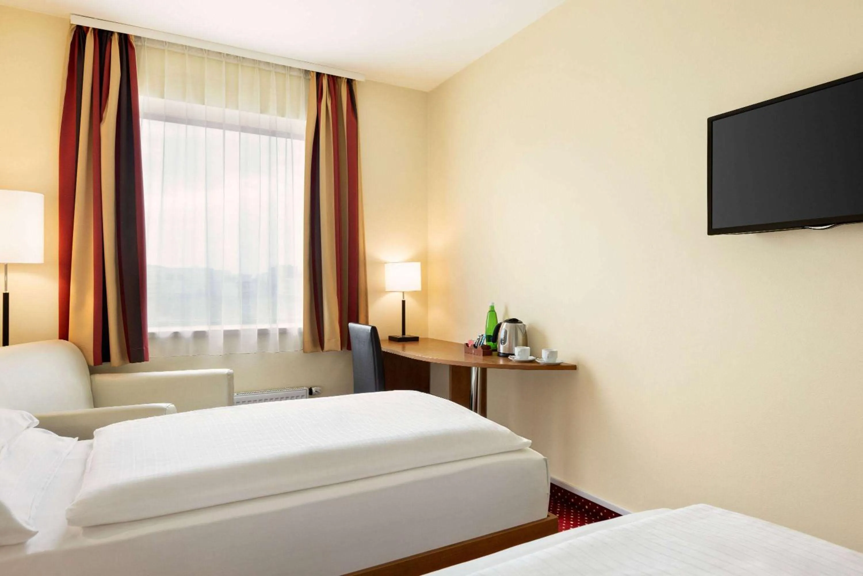Photo of the whole room, Bed in Amedia Express Prague, Trademark Collection by Wyndham
