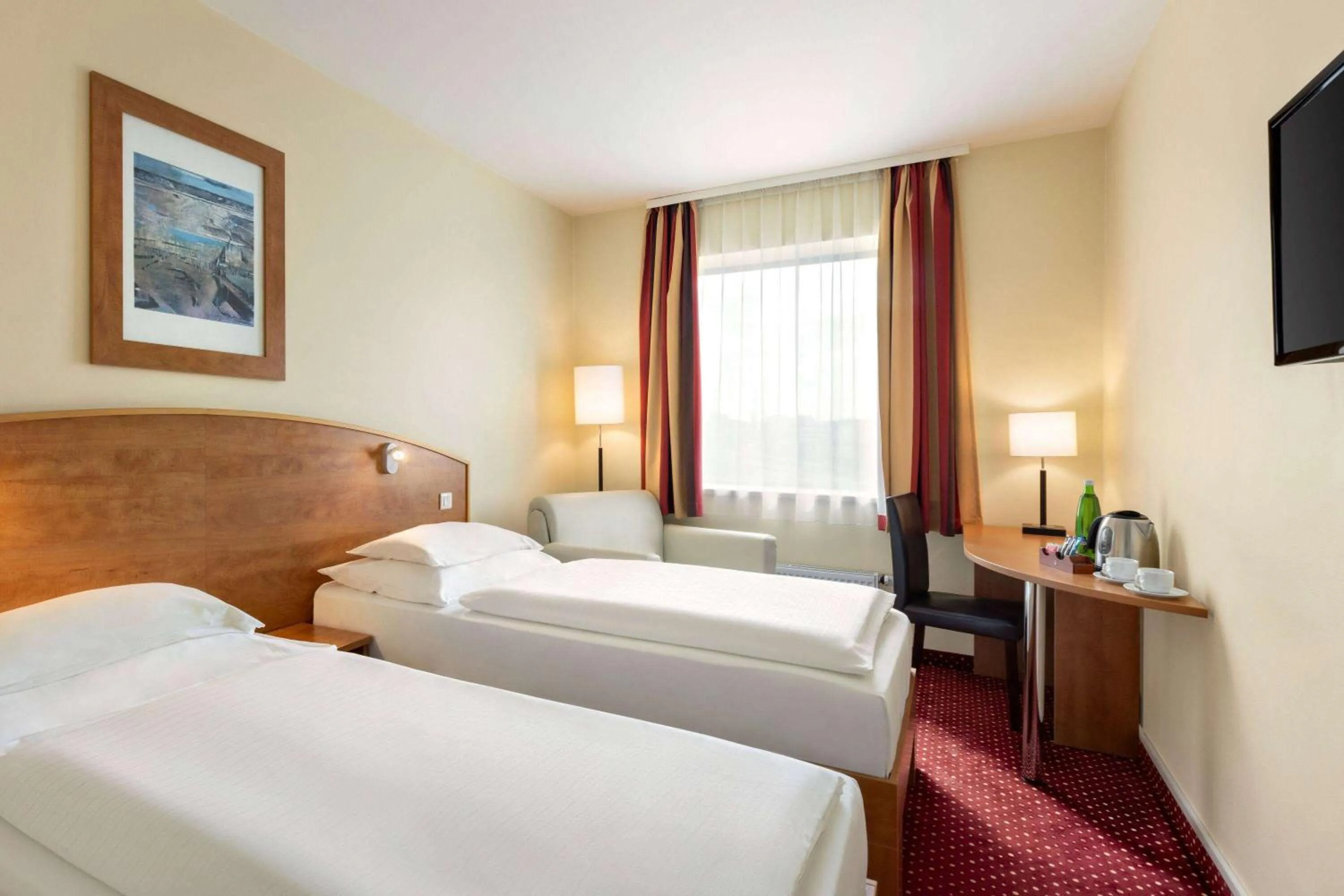 Photo of the whole room, Bed in Amedia Express Prague, Trademark Collection by Wyndham