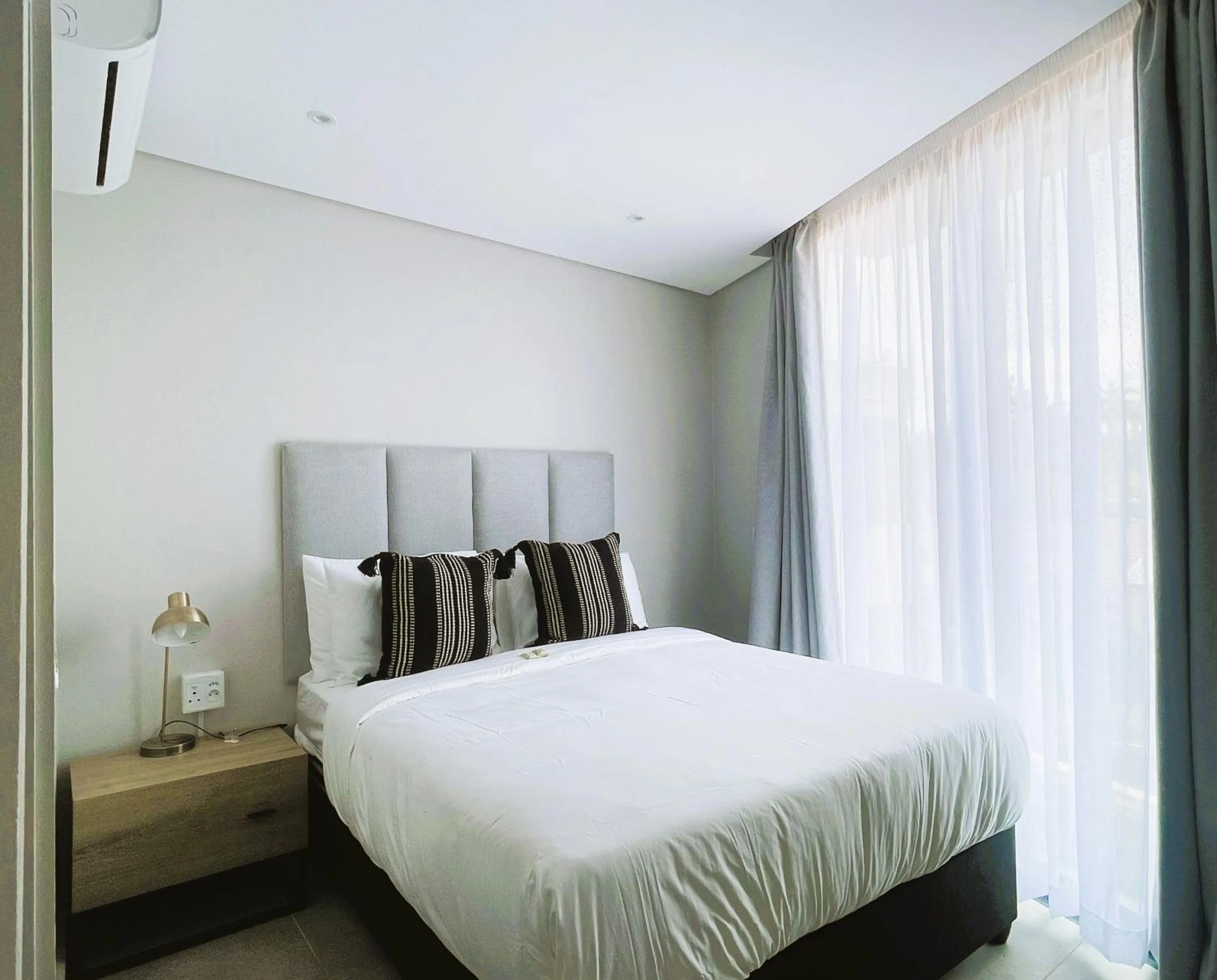 Bed in Glorystar 2Six2 Florida Road