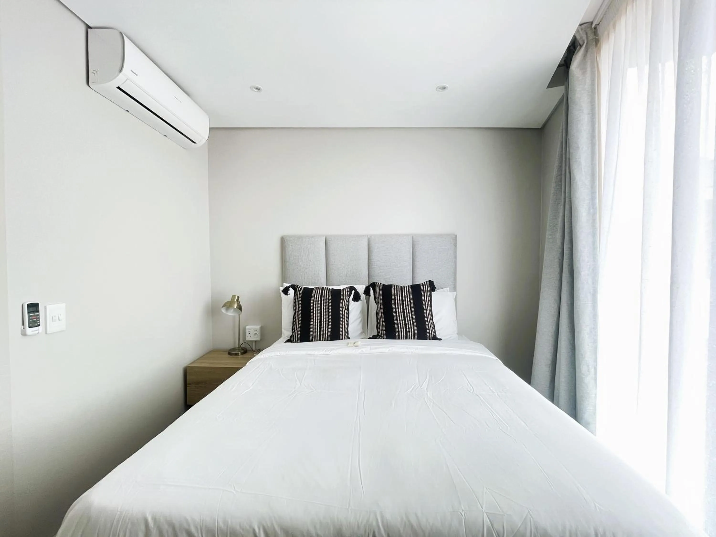 Bed in Glorystar 2Six2 Florida Road