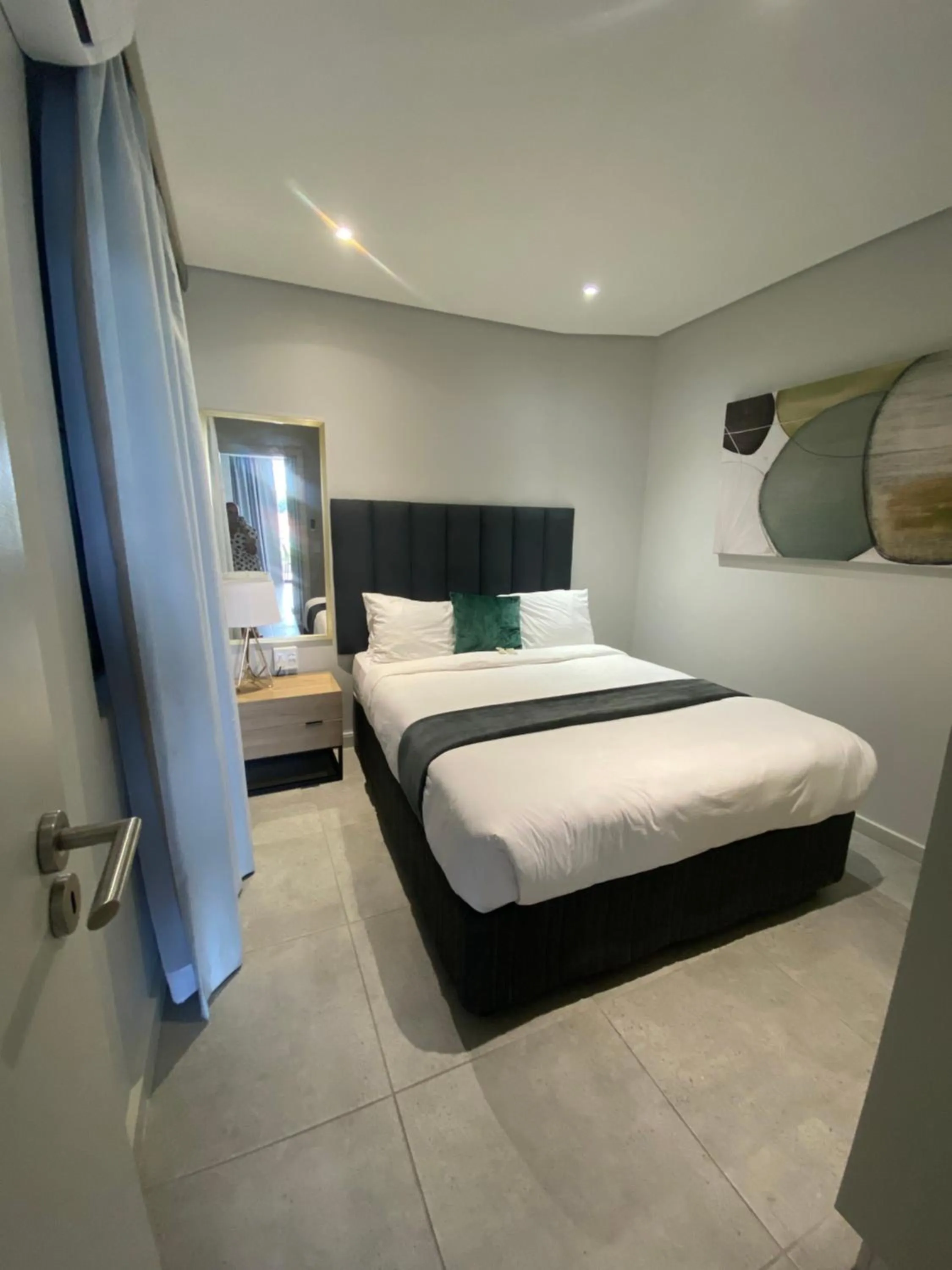 Bed in Glorystar 2Six2 Florida Road