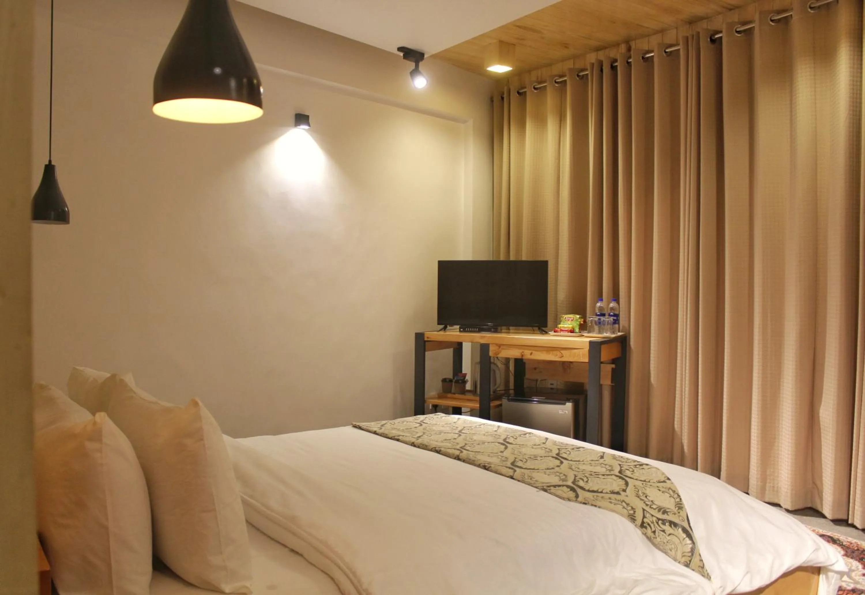 Bed in Famree Resort Hunza