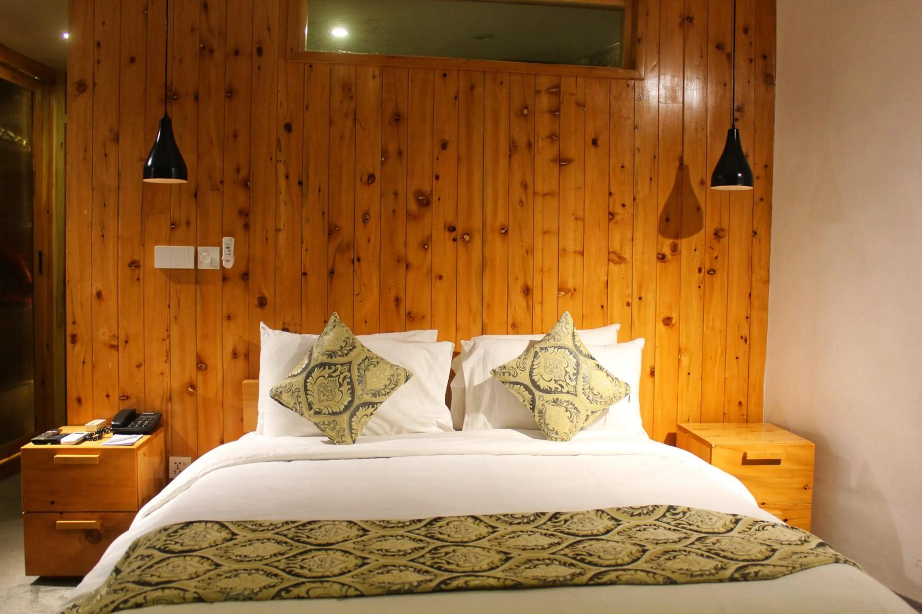 Bed in Famree Resort Hunza
