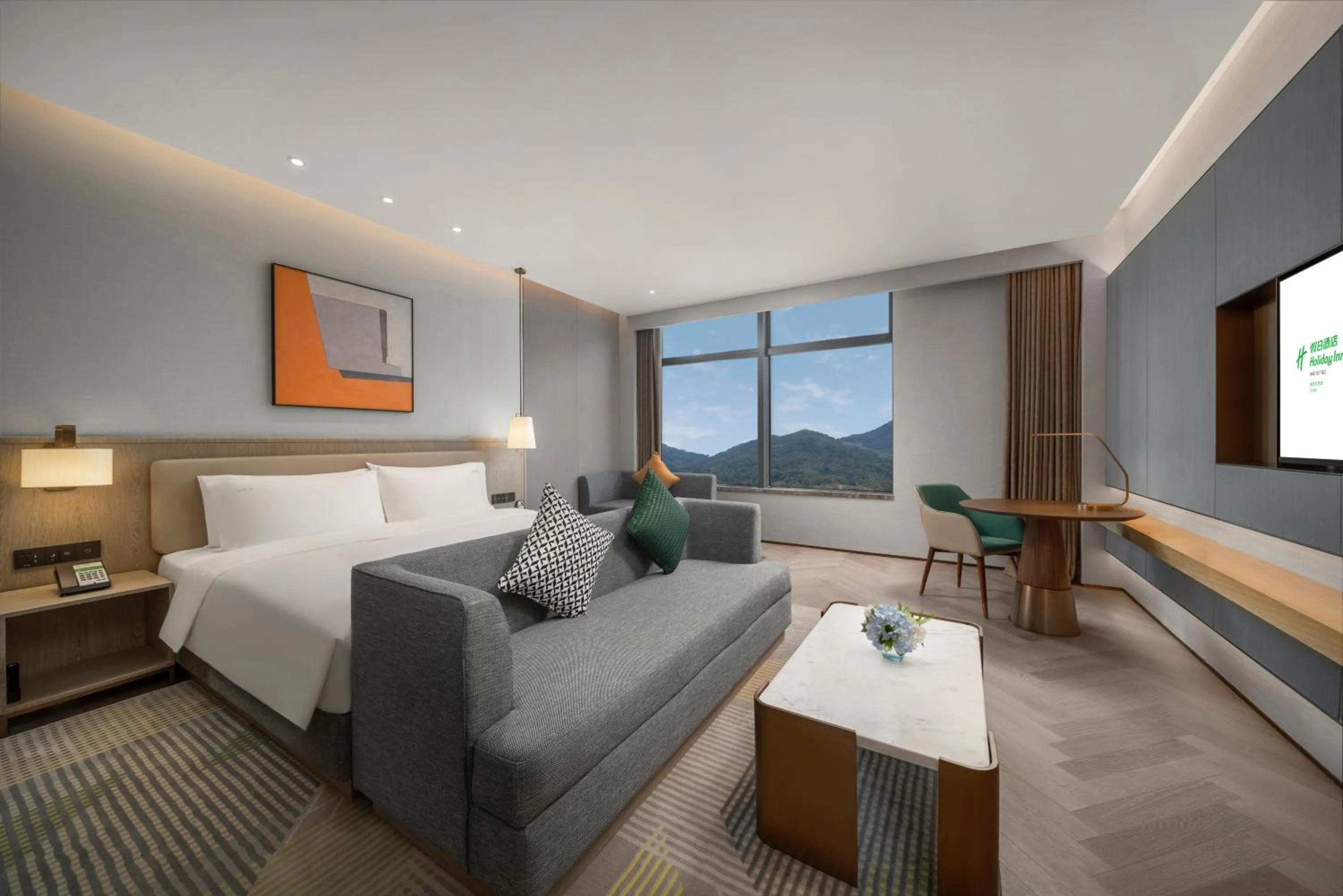 Photo of the whole room, Bed in Holiday Inn Fu'an