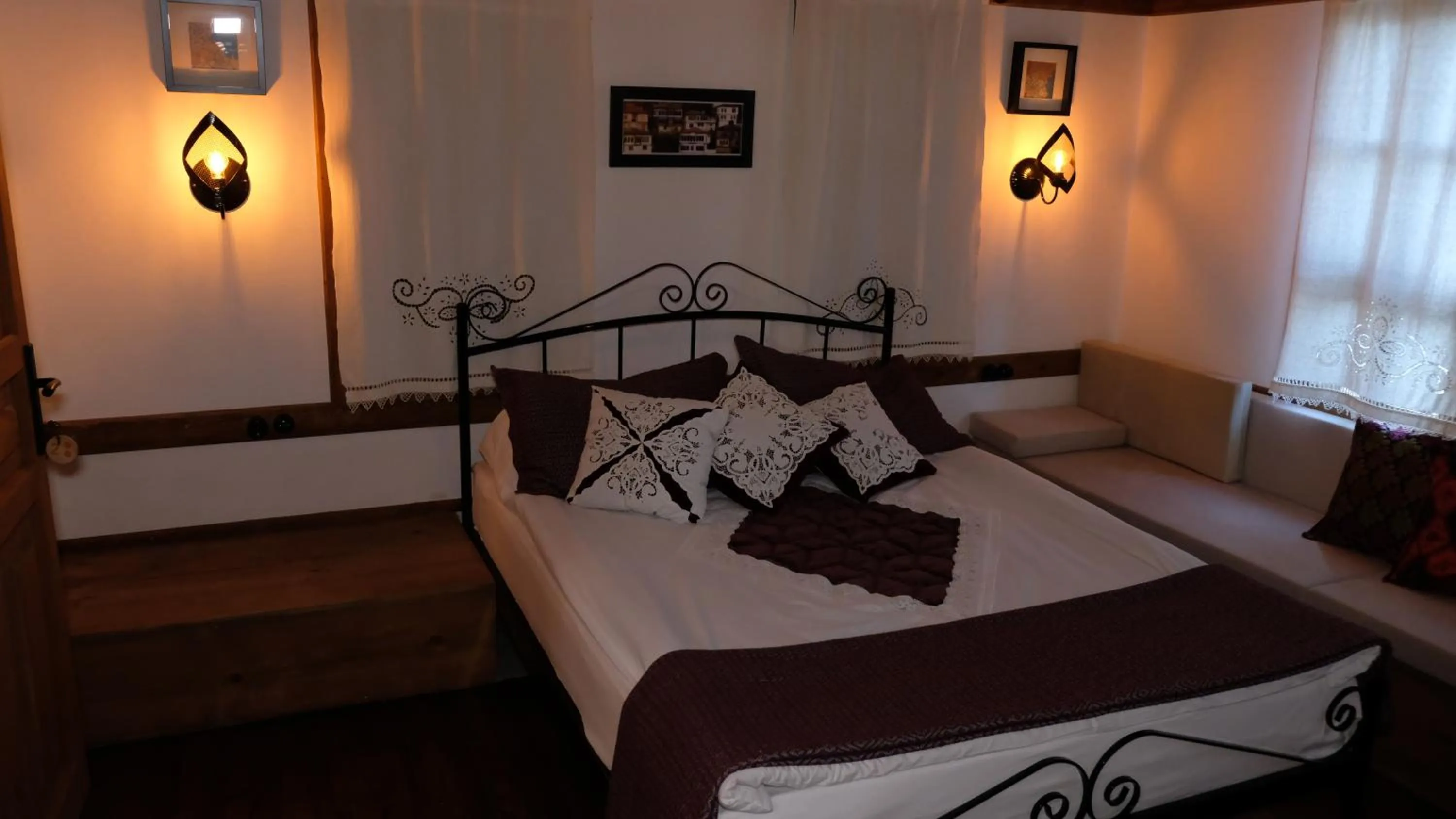 Bedroom in Konak Bindallı