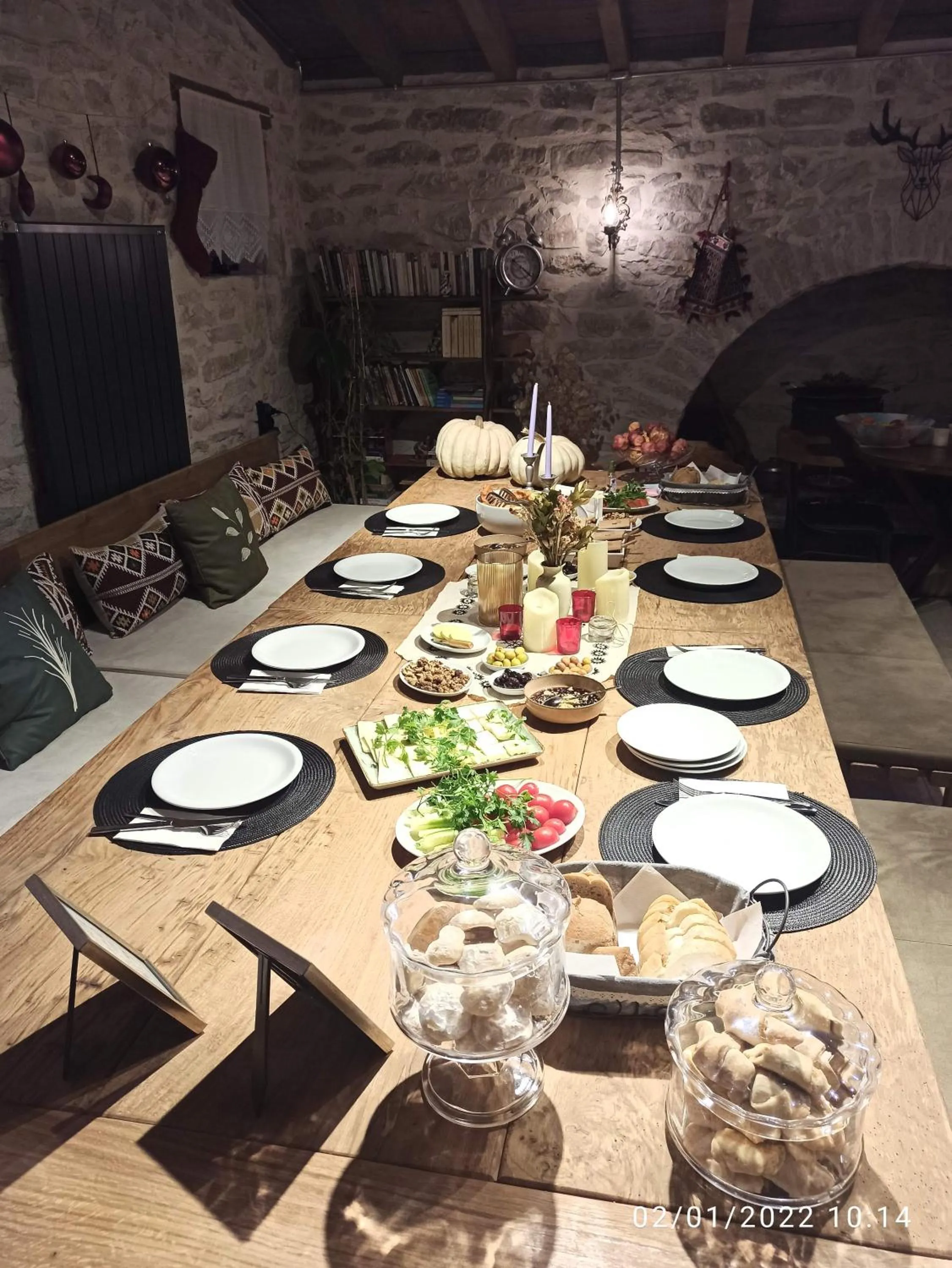 Restaurant/places to eat in Konak Bindallı