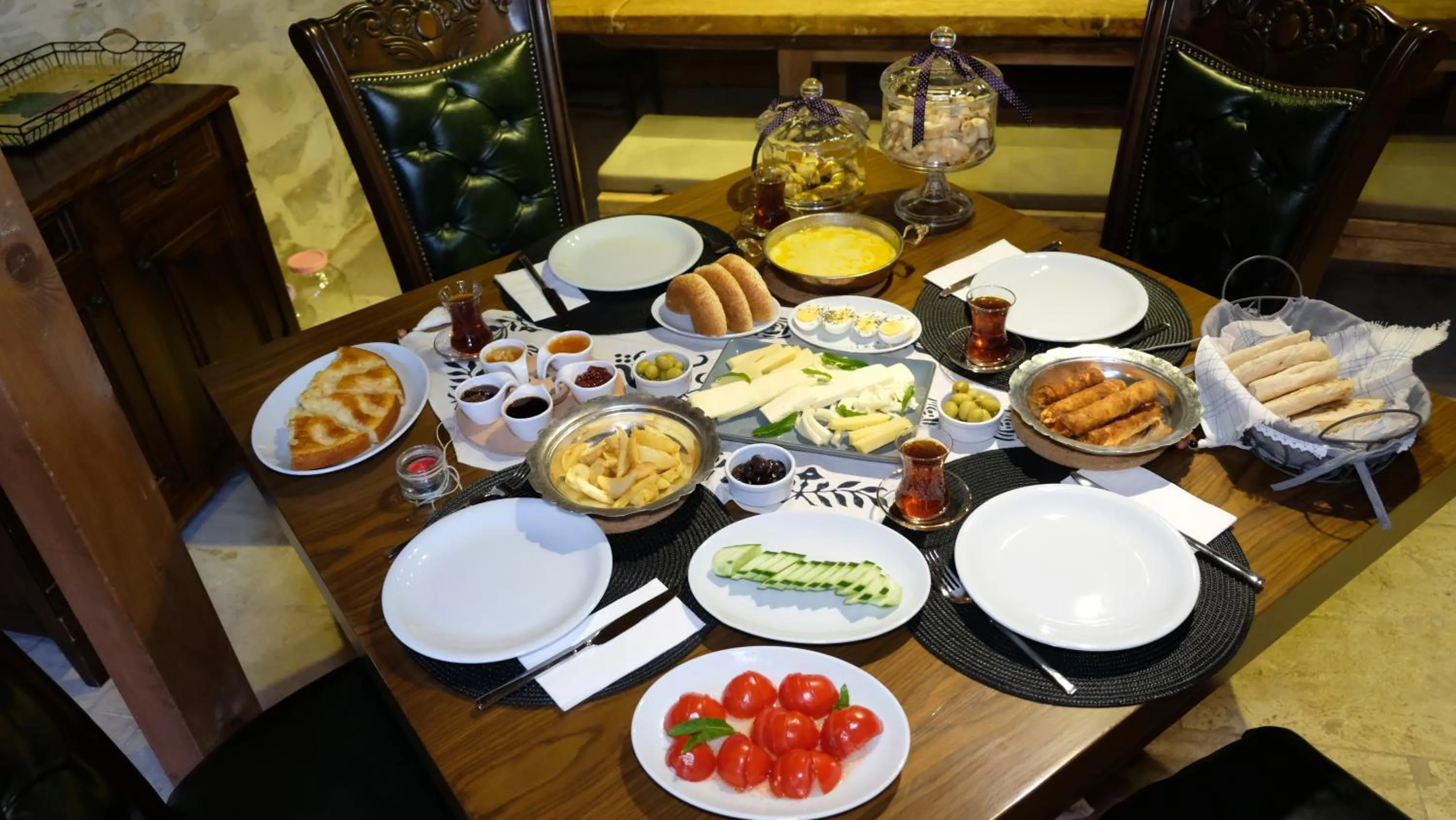 Breakfast in Konak Bindallı