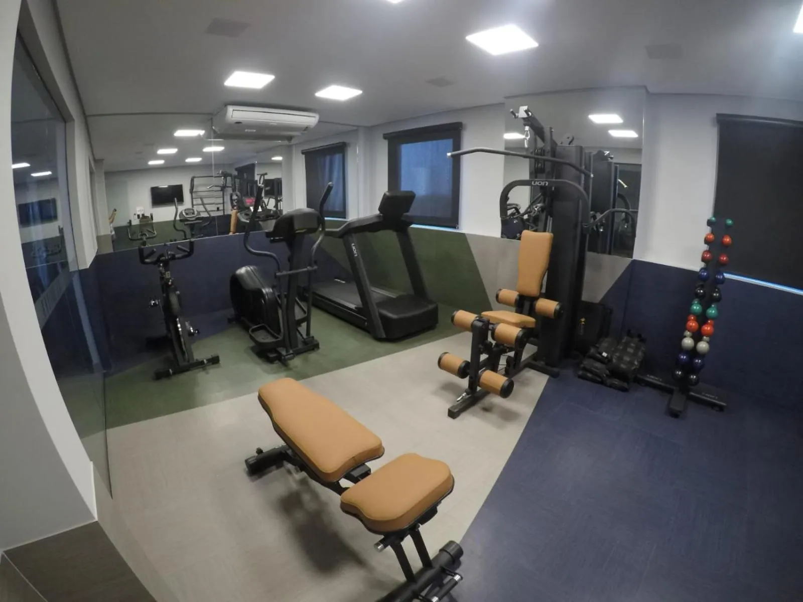 Fitness centre/facilities in LA HOTEL VOTUPORANGA