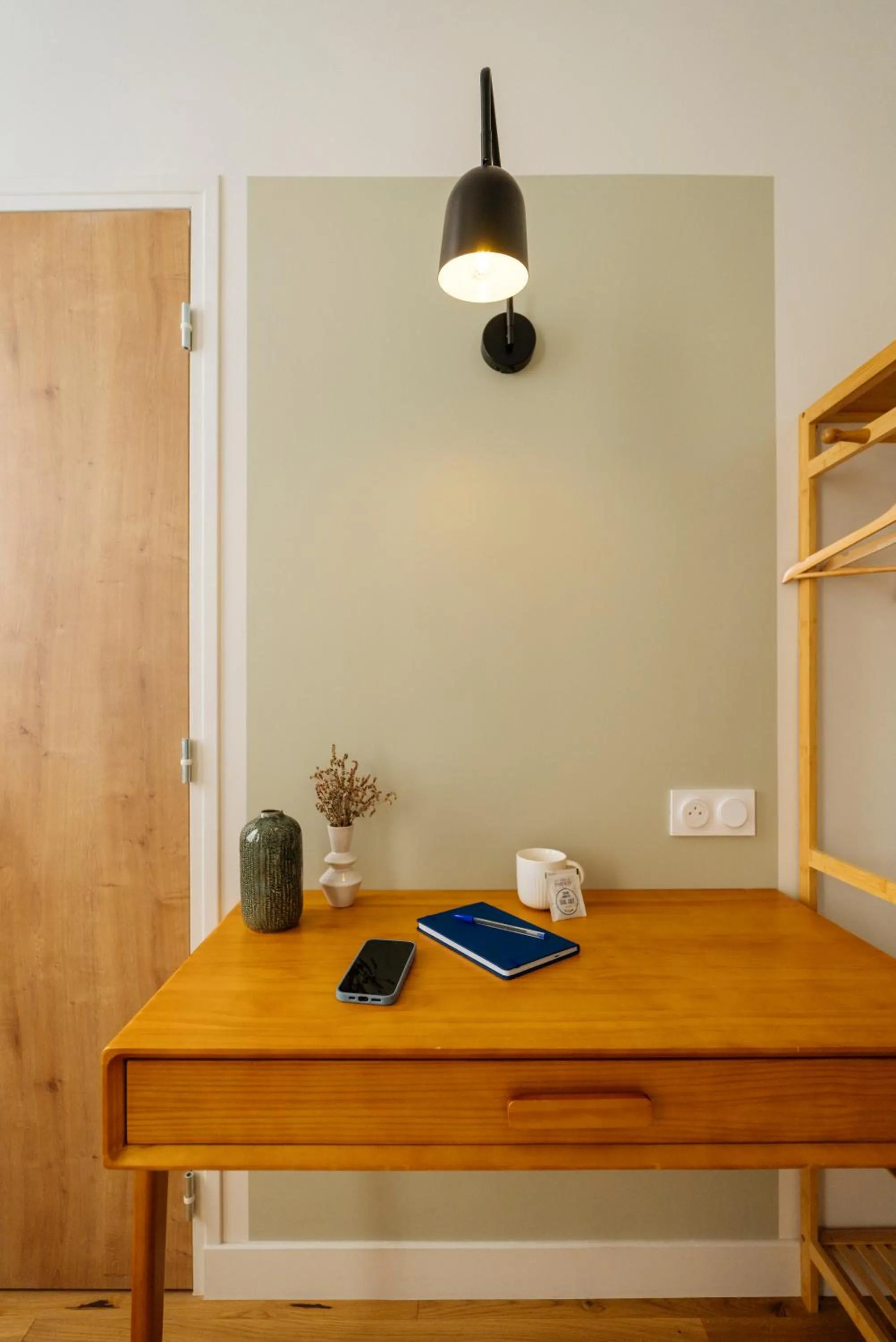 Bedroom in Hotellerie de l'Abbaye du Désert