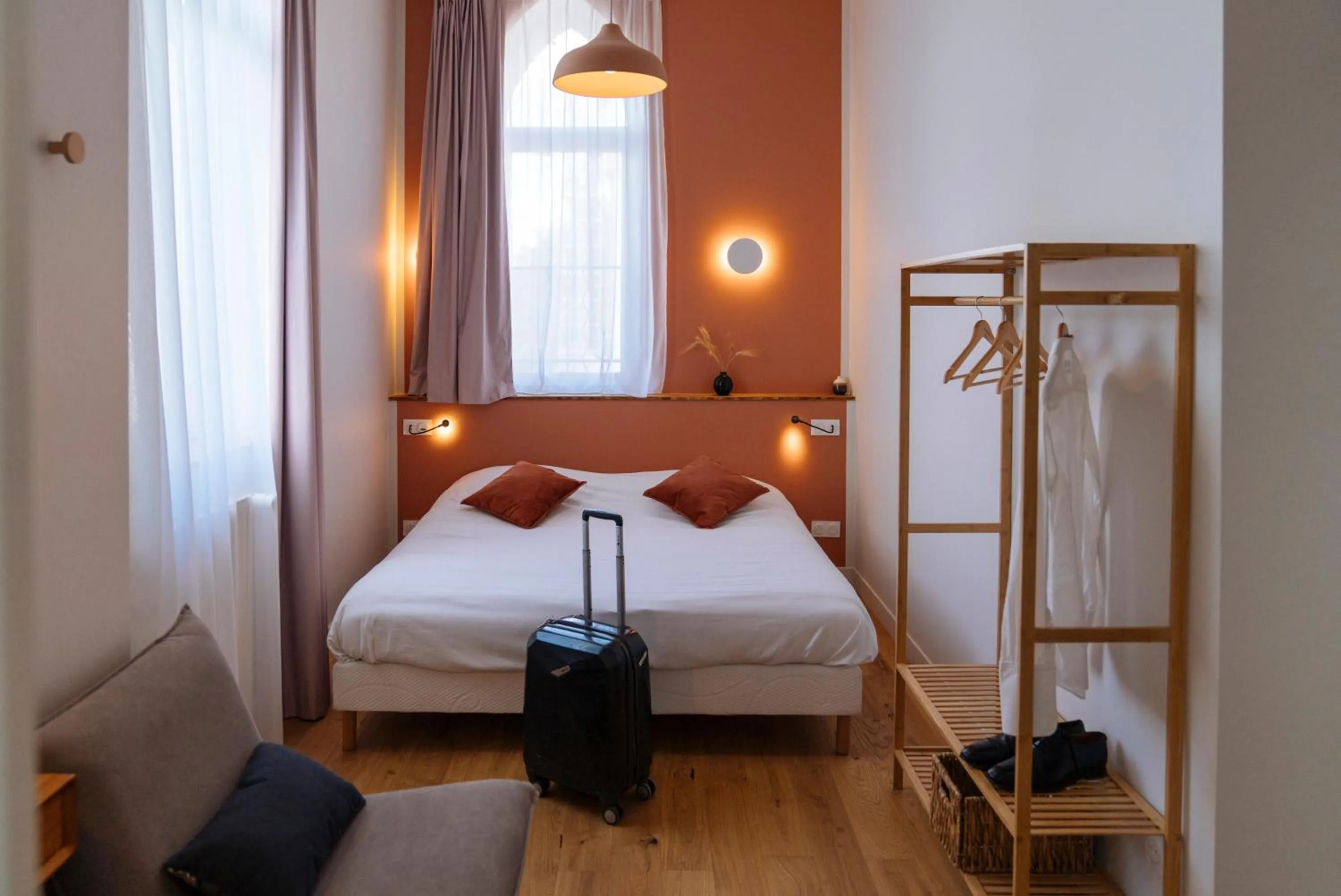 Bedroom, Bed in Hotellerie de l'Abbaye du Désert