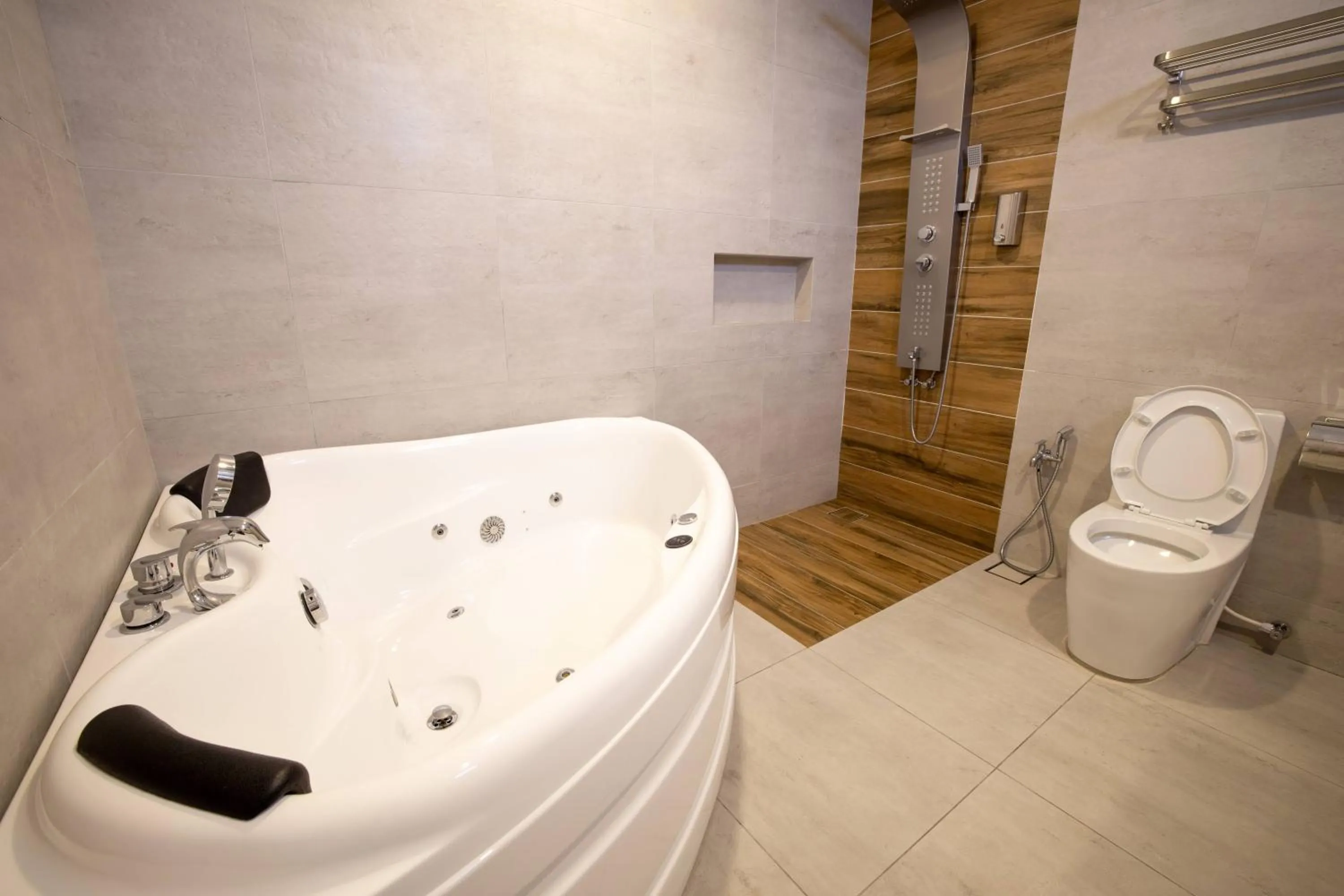 Bath in Vintage Villa Langkawi