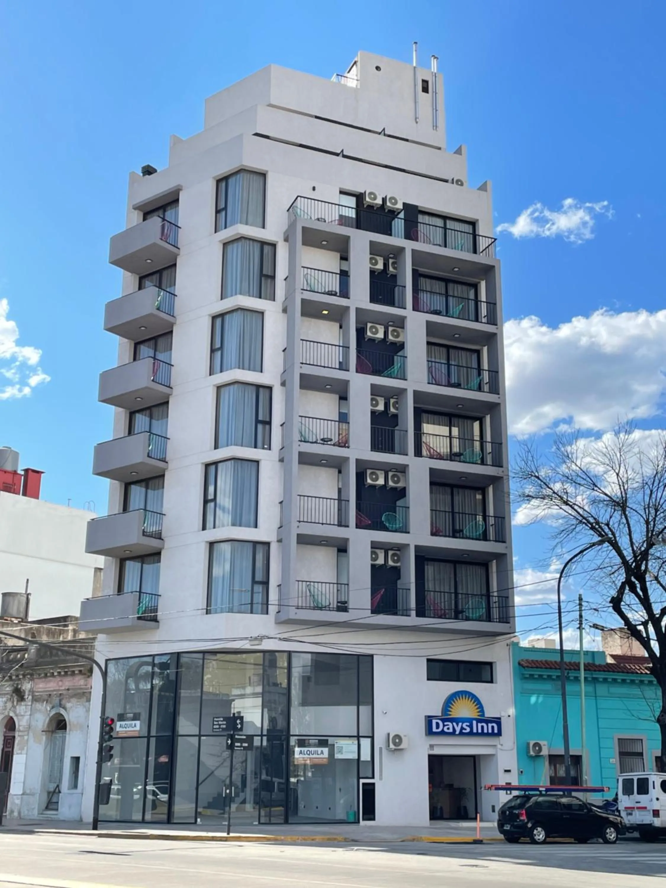 Property building in Days Inn Devoto