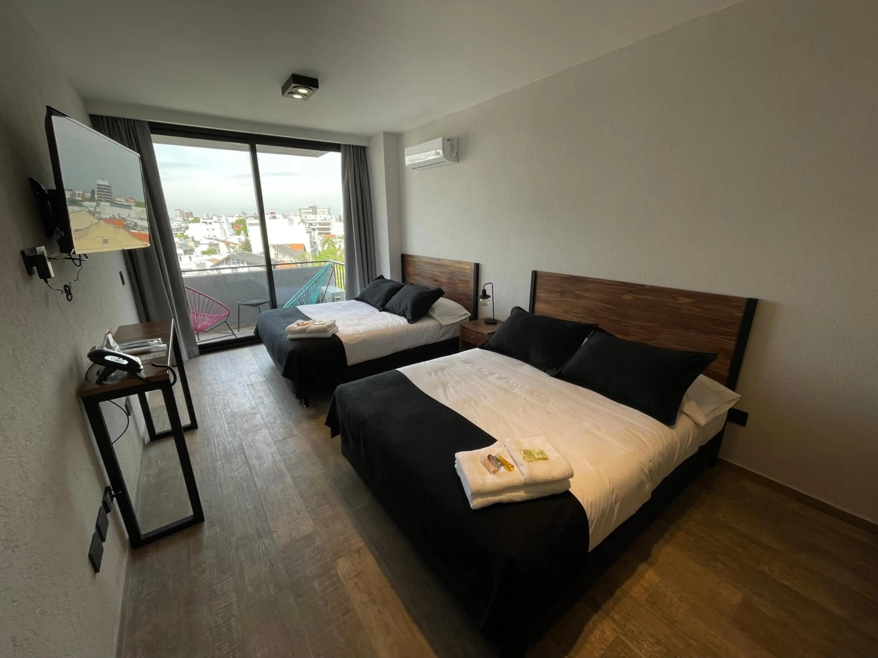 View (from property/room), Bed in Days Inn Devoto