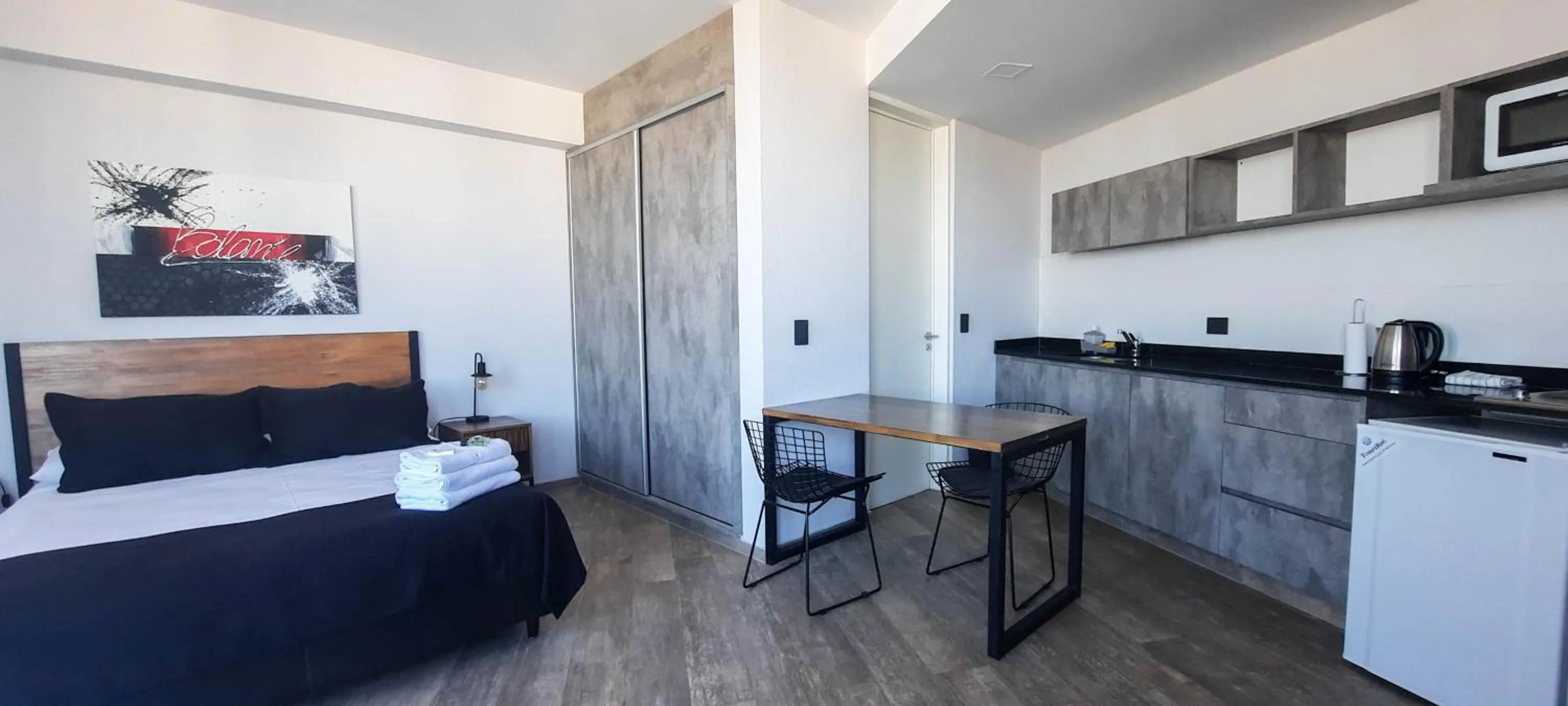 Kitchen or kitchenette in Days Inn Devoto