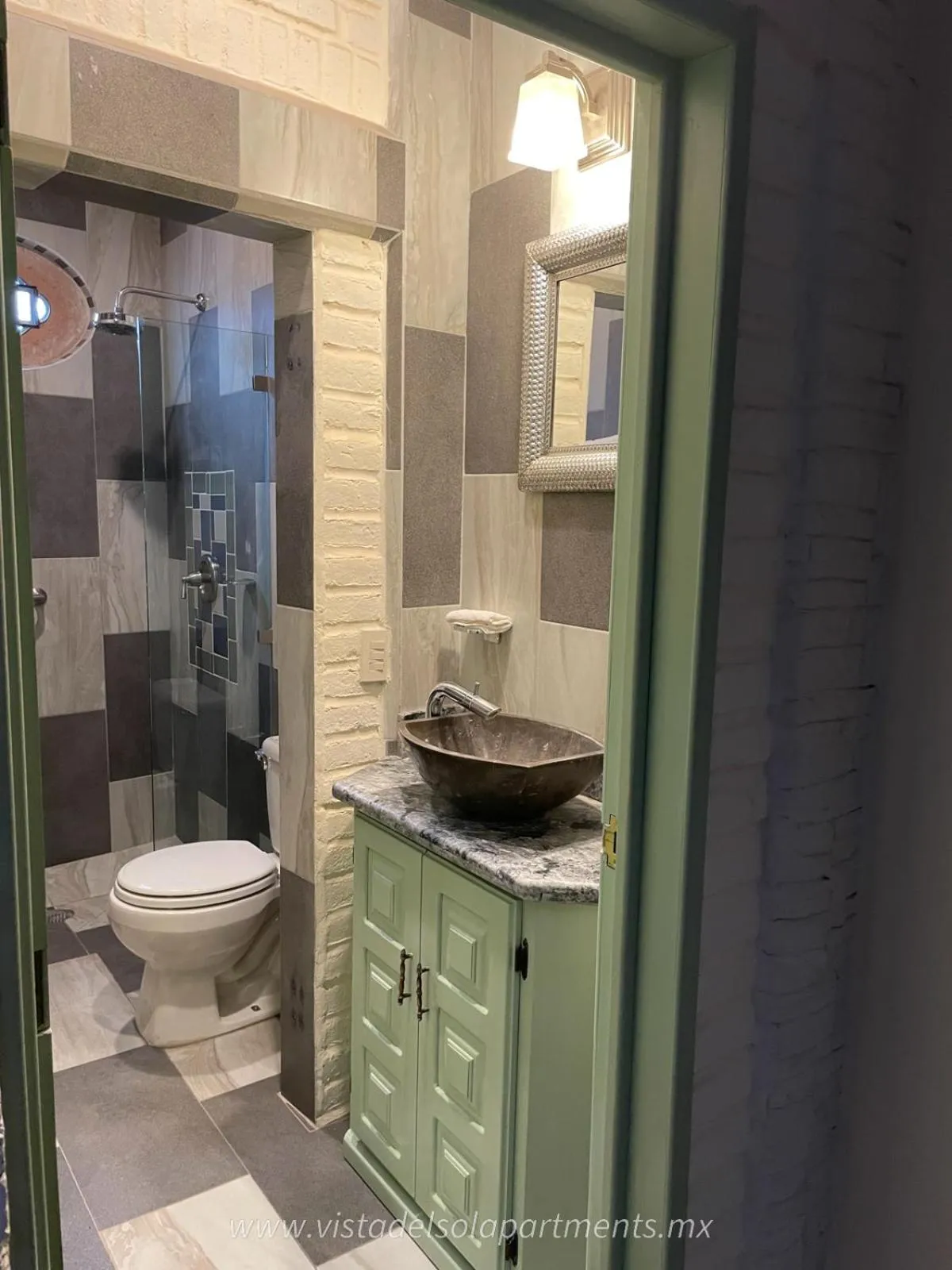 Duplex Apartment in Vista Del Sol Apartments