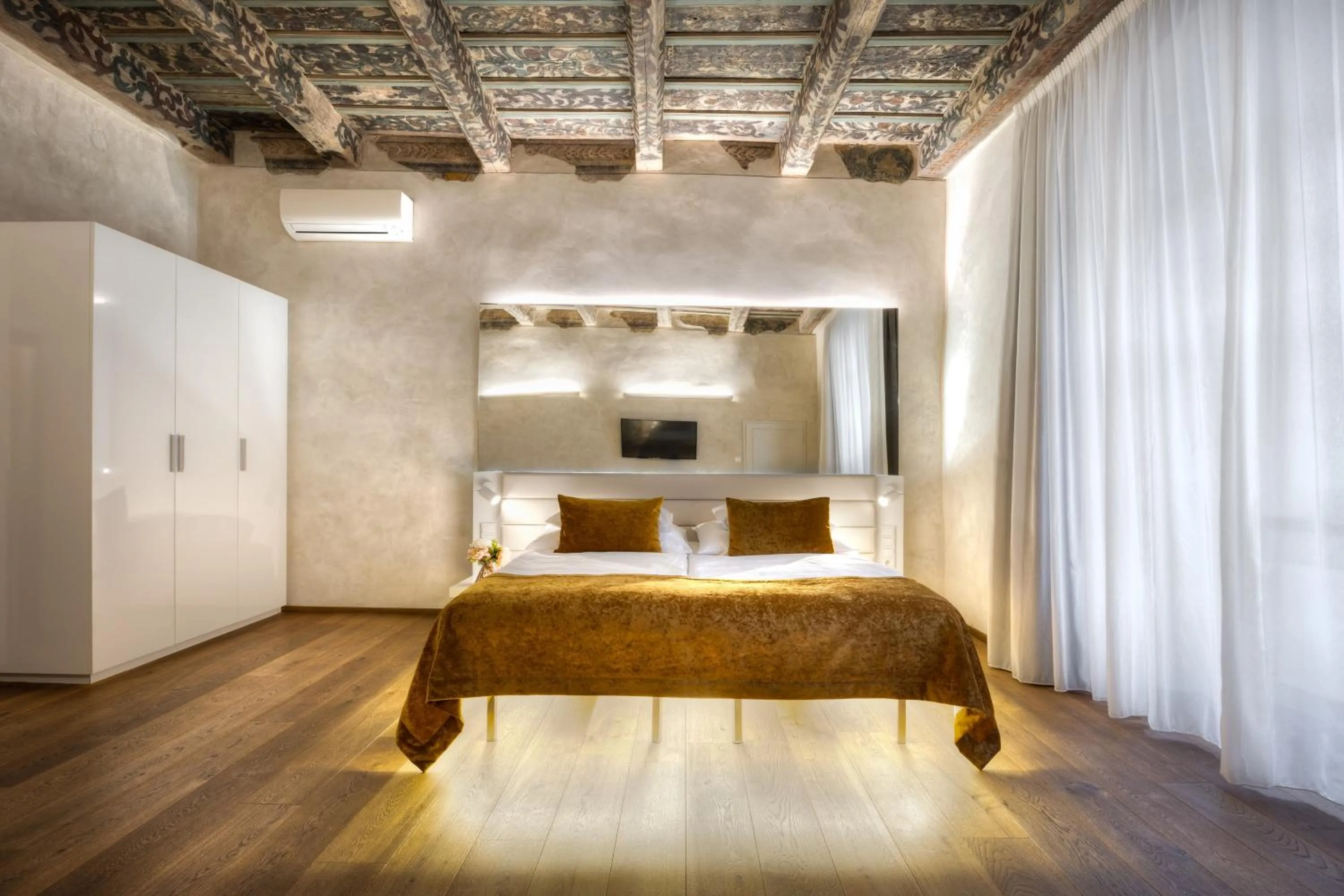 TV and multimedia, Bed in Bishop's House