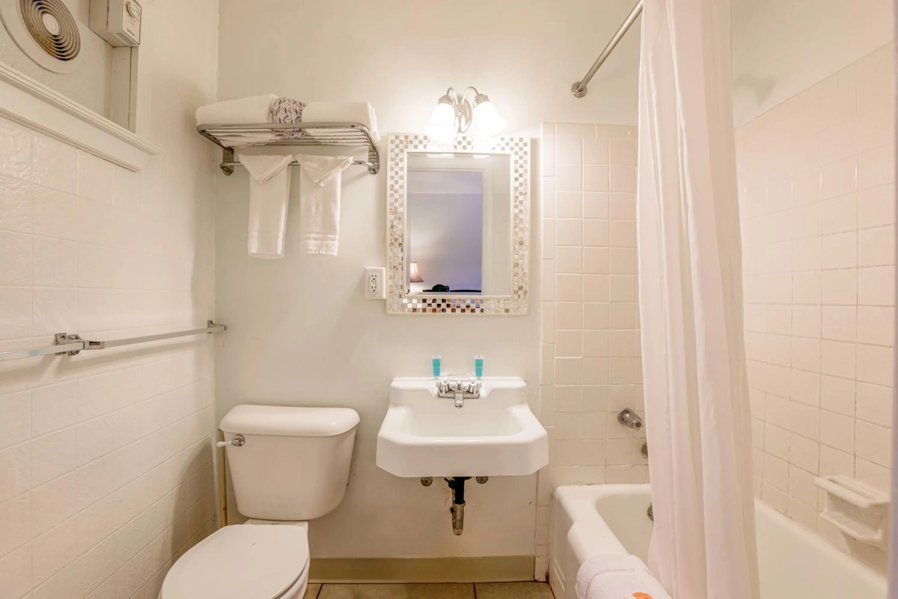 Bathroom in Cadiz Motel by OYO on route 250