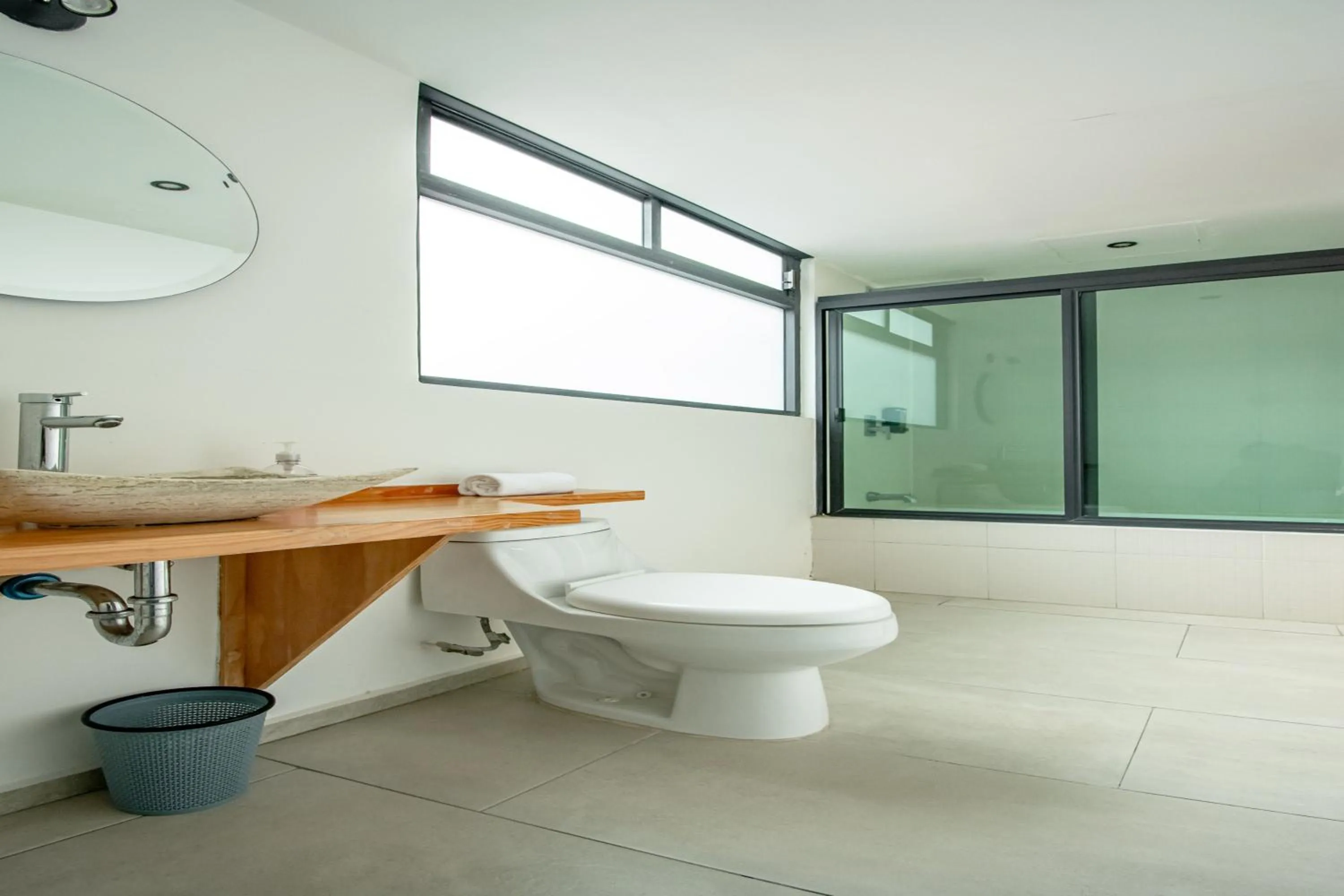 Bathroom in Capital O Hotel Terraza 158