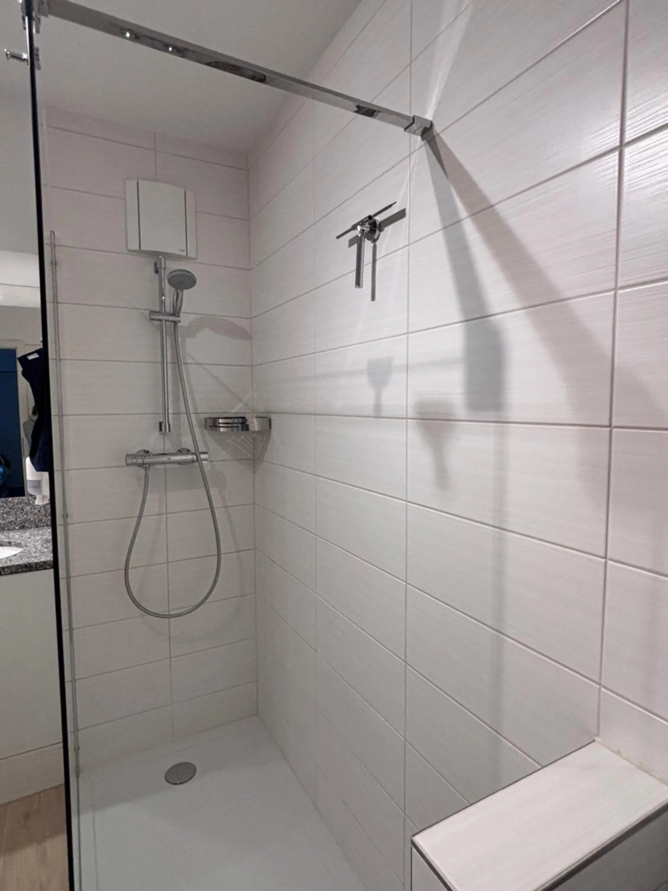 Shower in Apartment Sun Balcony Dresden Friedrichstadt