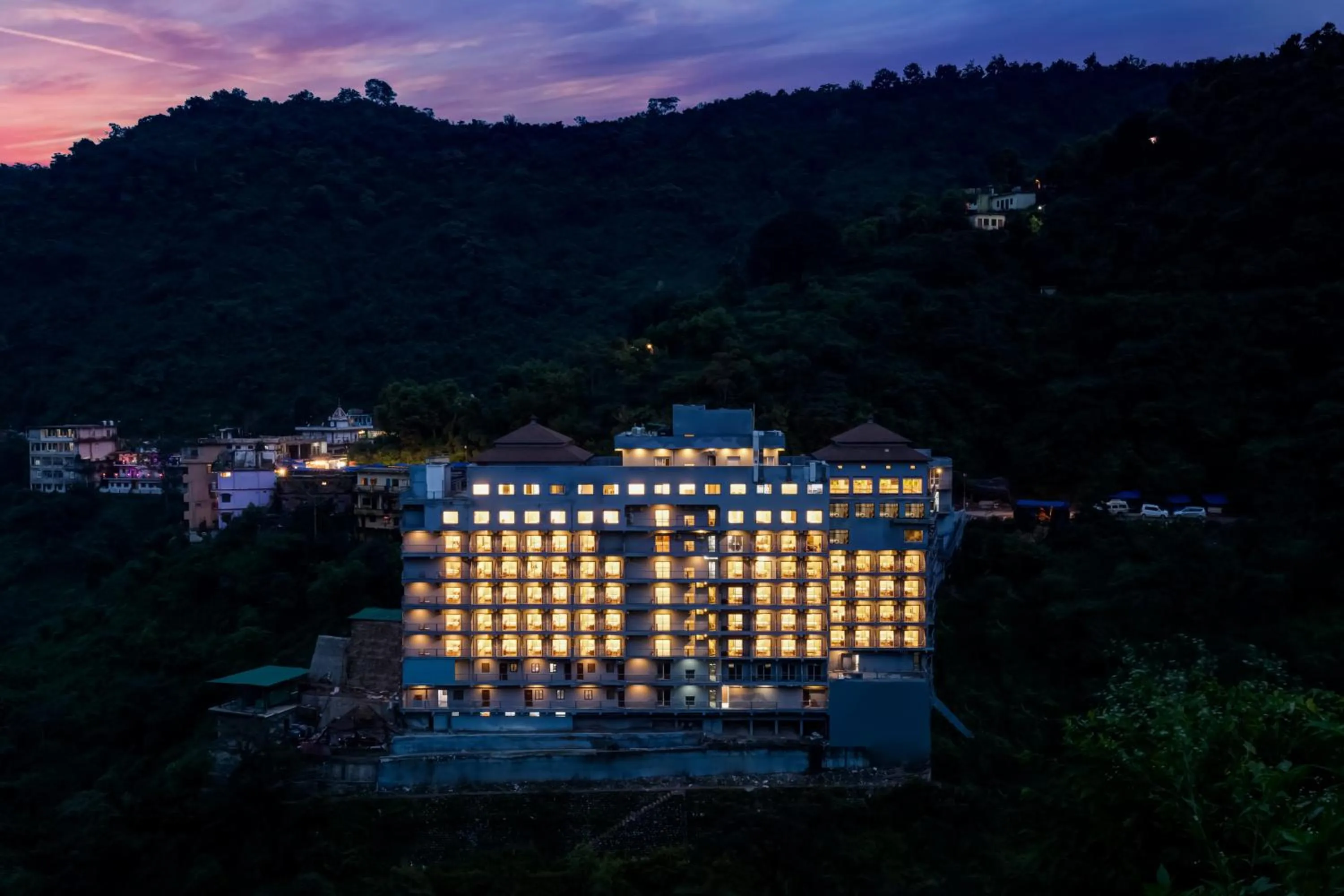 Red Fox by Lemon Tree Hotels, Neelkanth