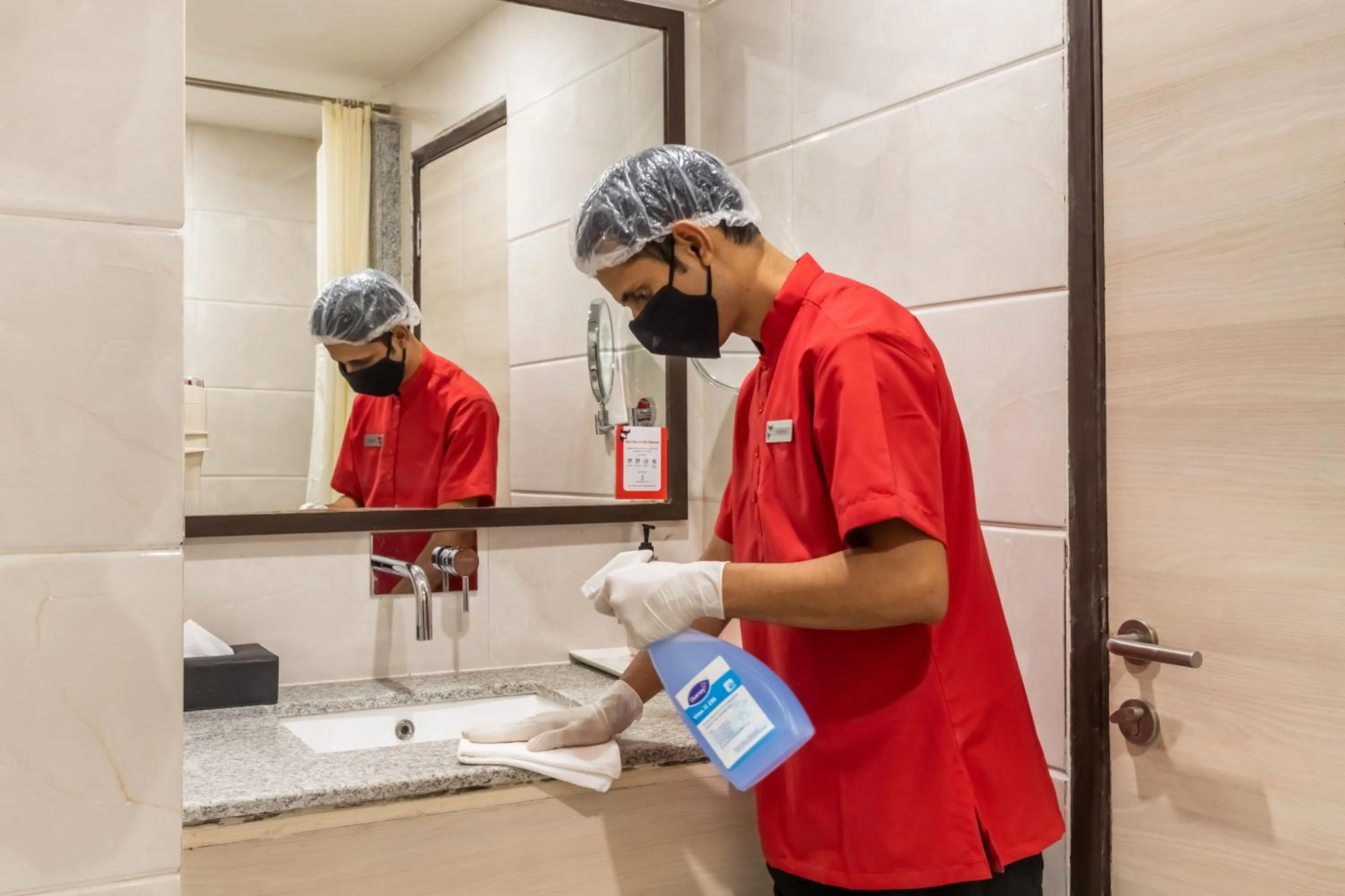 Property building in Red Fox by Lemon Tree Hotels, Neelkanth